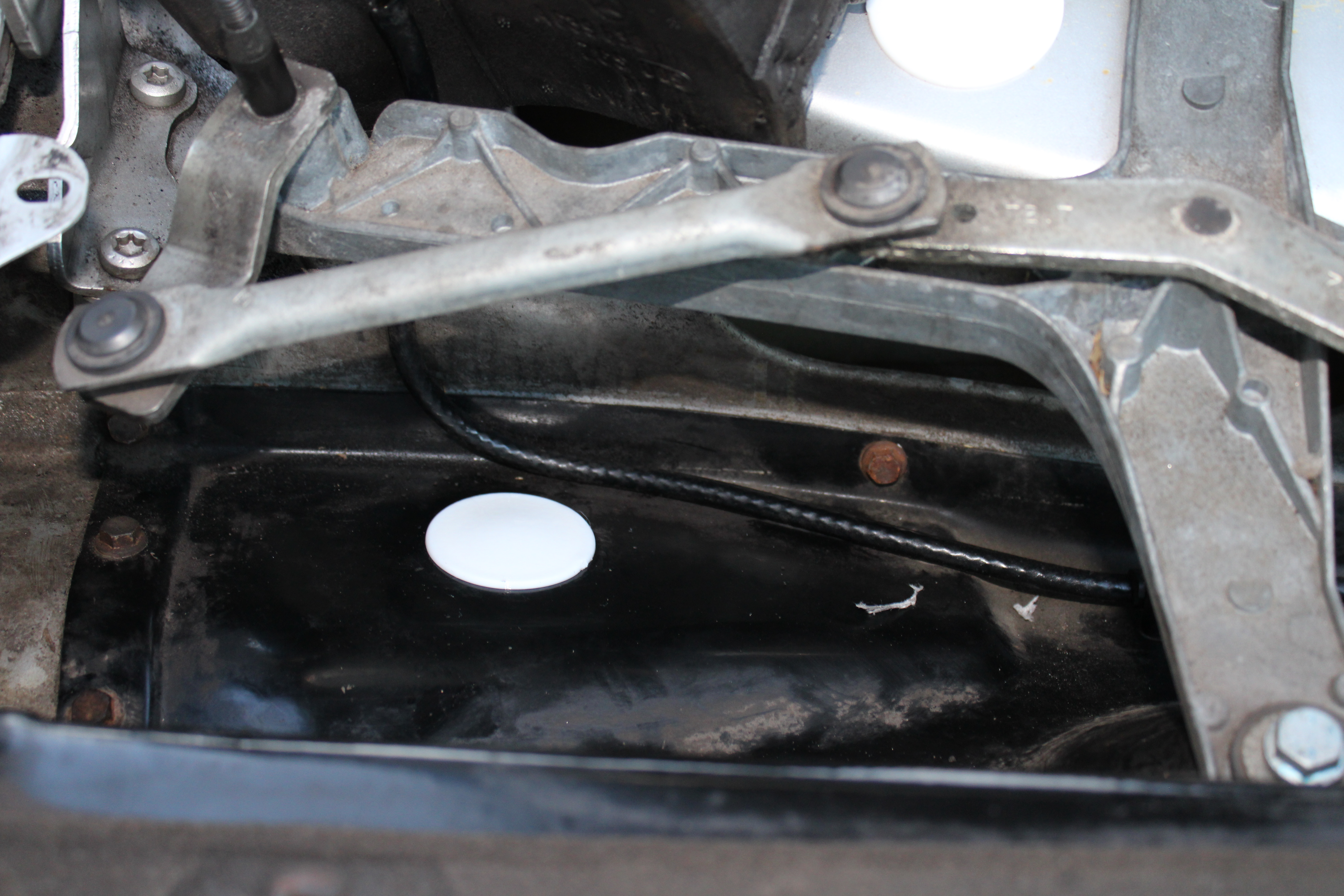 W639 - 42mm plug - A1009870044 [Scheibe] - Vito / Viano Mercedes Benz