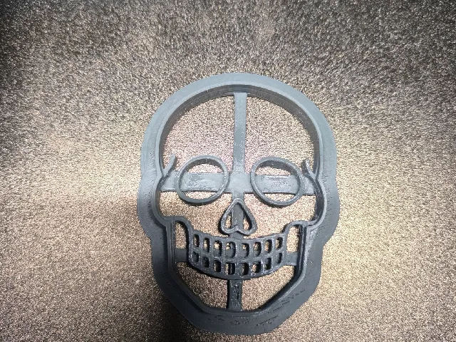 Skull cookie cutter