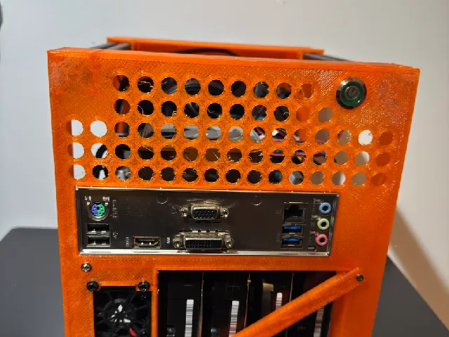 4 Bay ITX NAS Case