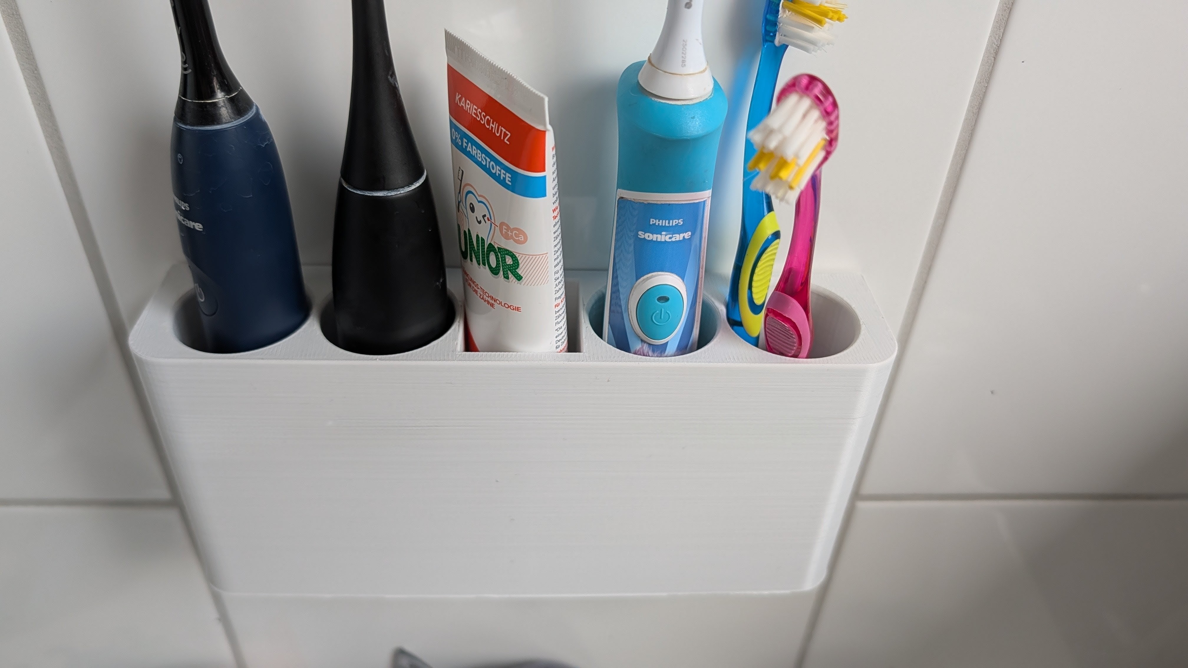 Toothbrush stand / holder