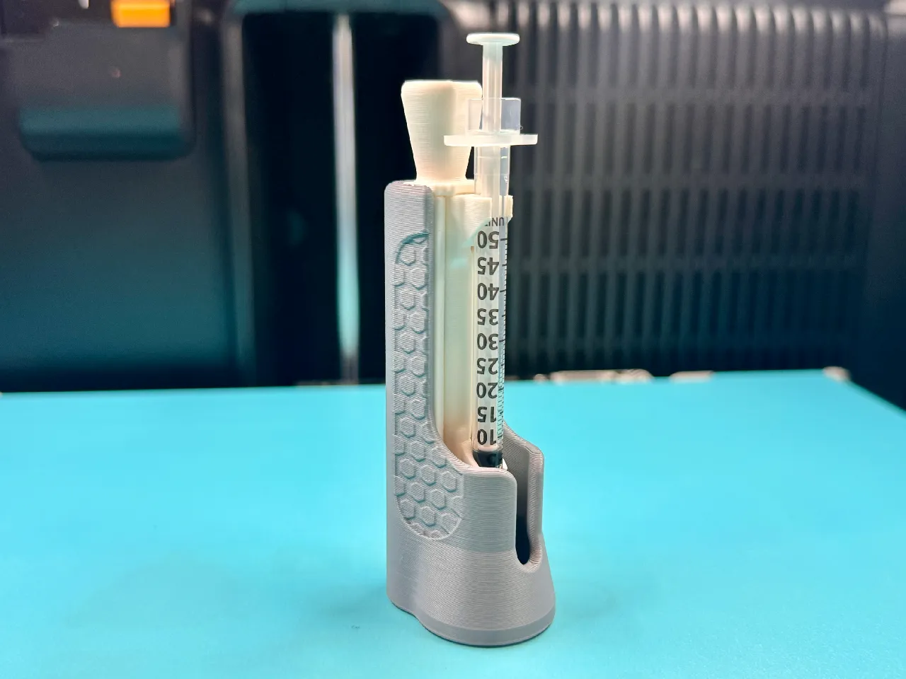 V1 Magnetic Needle Guide + Injection Assist for Insulin / GLP-1 / TRT by  madmaxx890 | Download free STL model | Printables.com
