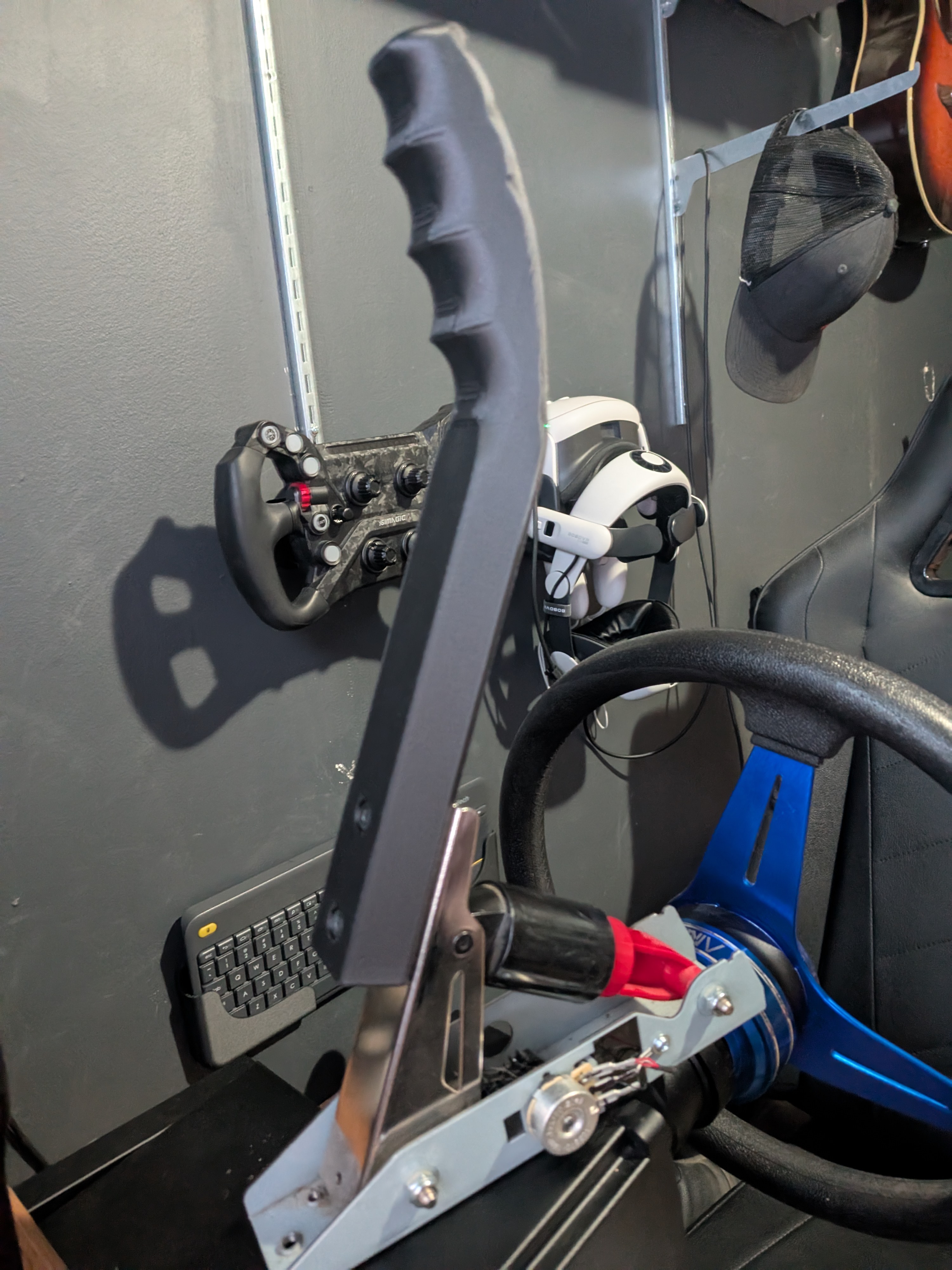 Logitech G923/29 pedal handbrake handle.