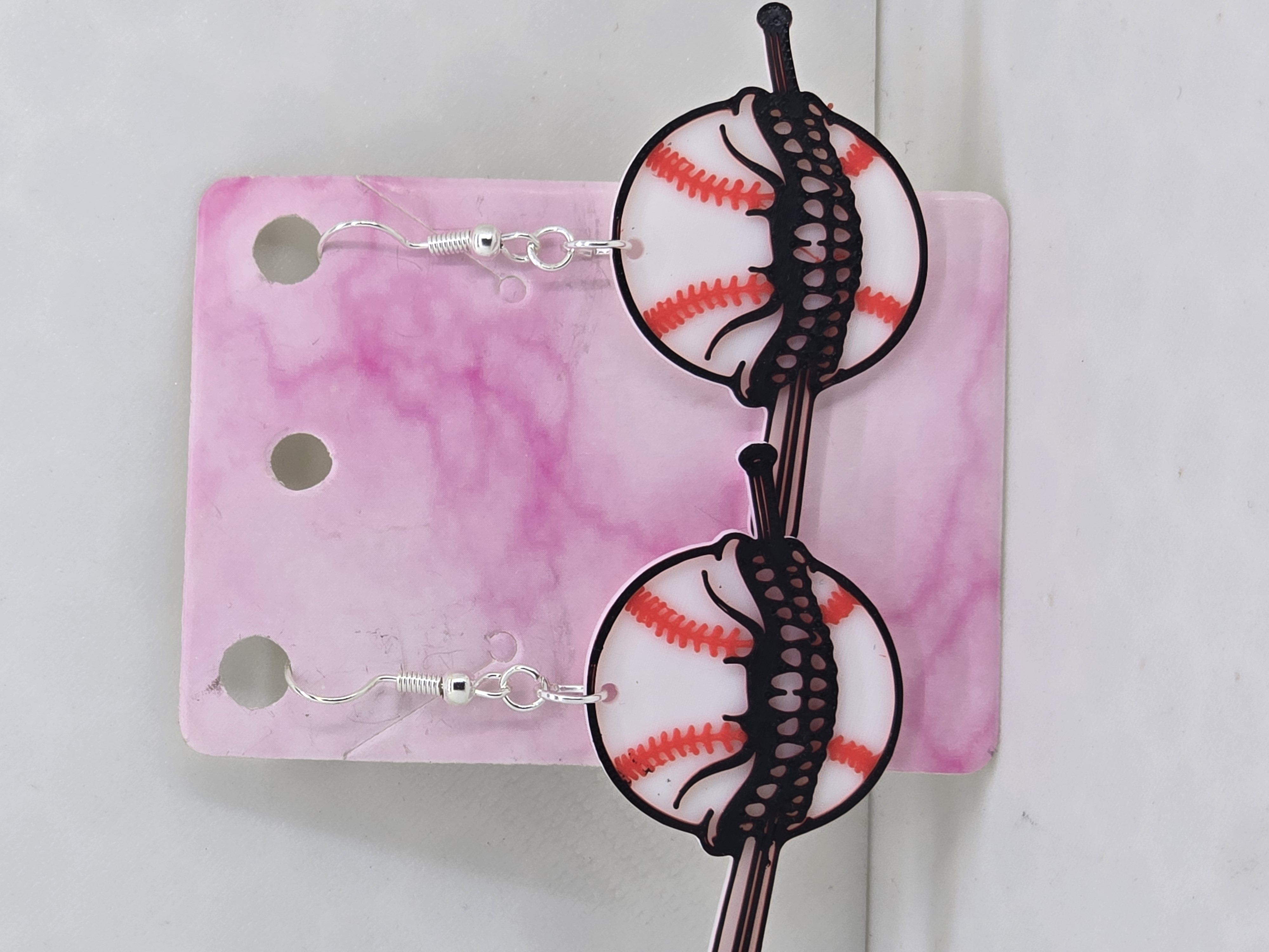 Miniatura 4 do modelo 3D Cool Baseball Earrings