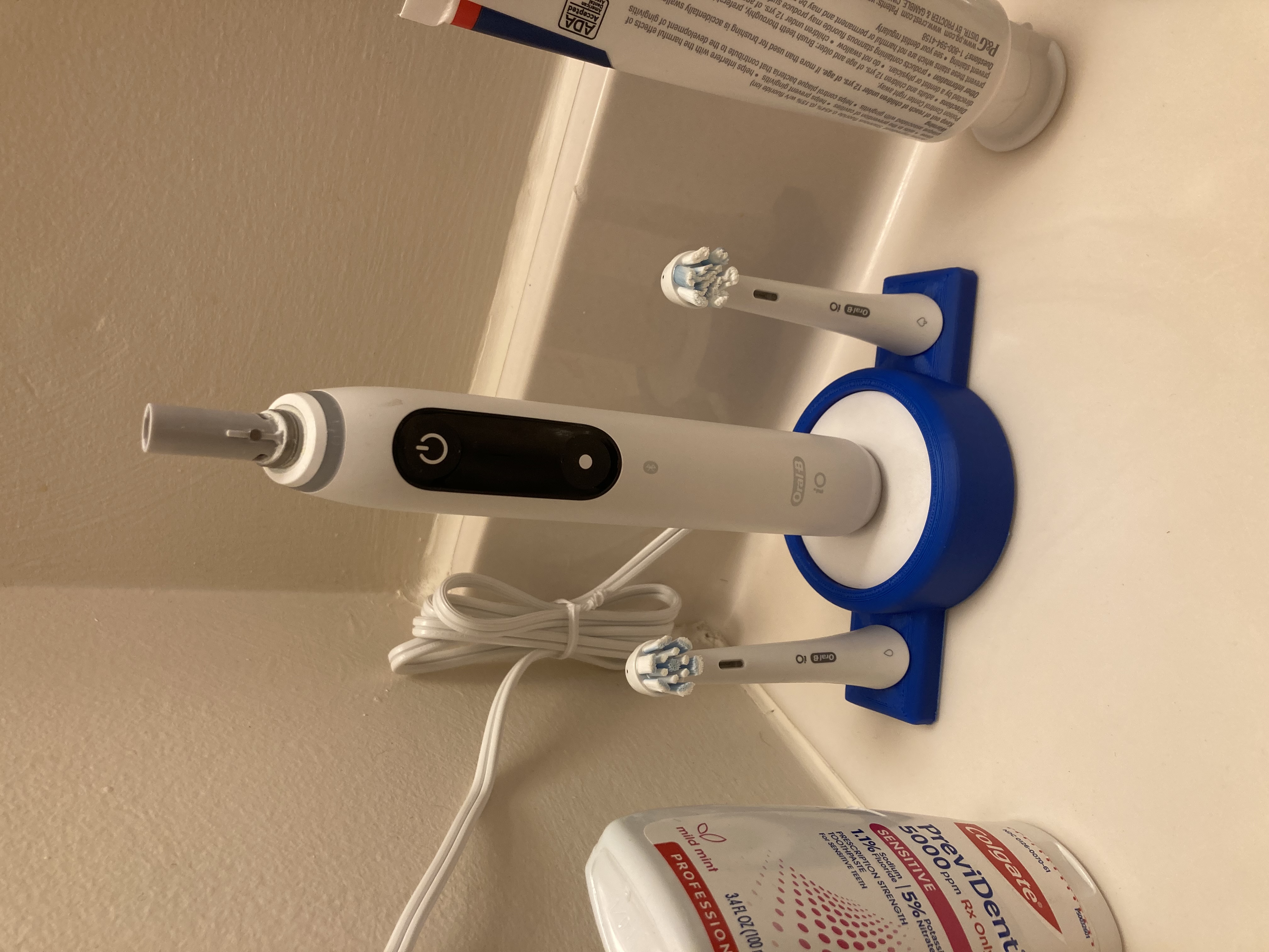 oral b iq charger stand and head holder