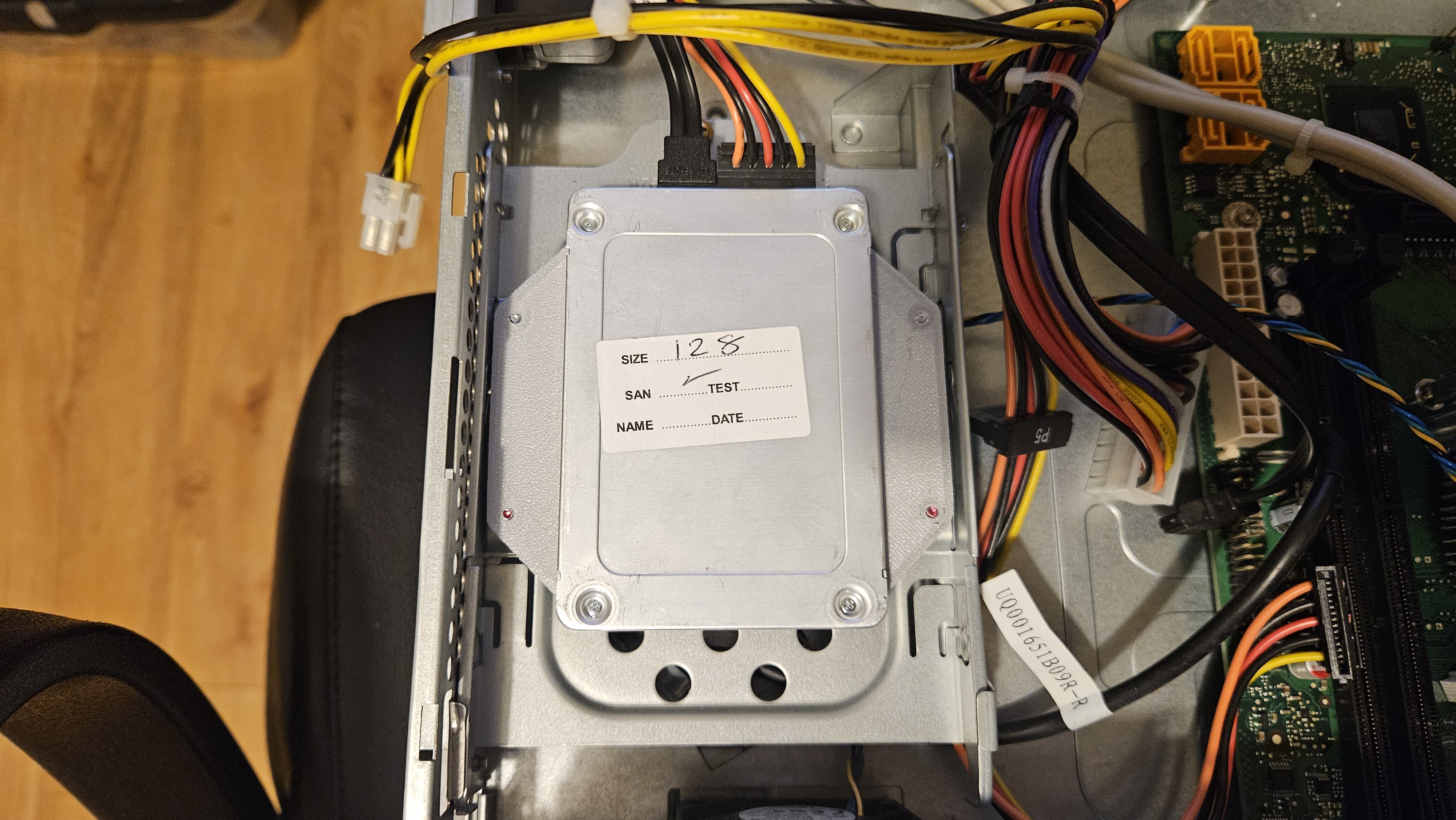 2.5" HDD / SSD to 3.5" HDD Adapter (Bottom Mount)