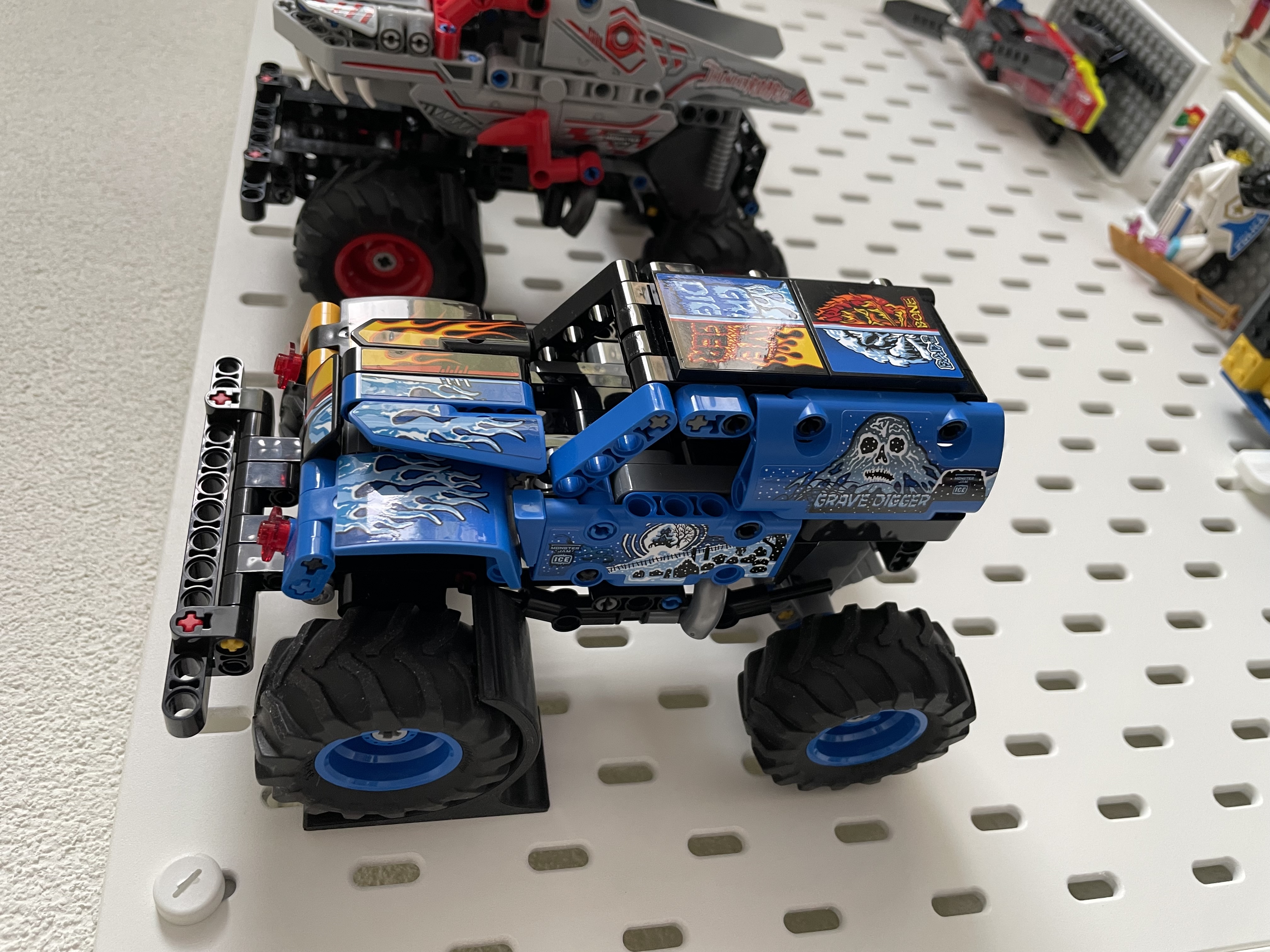 Skadis Monster truck JAM Lego bricks