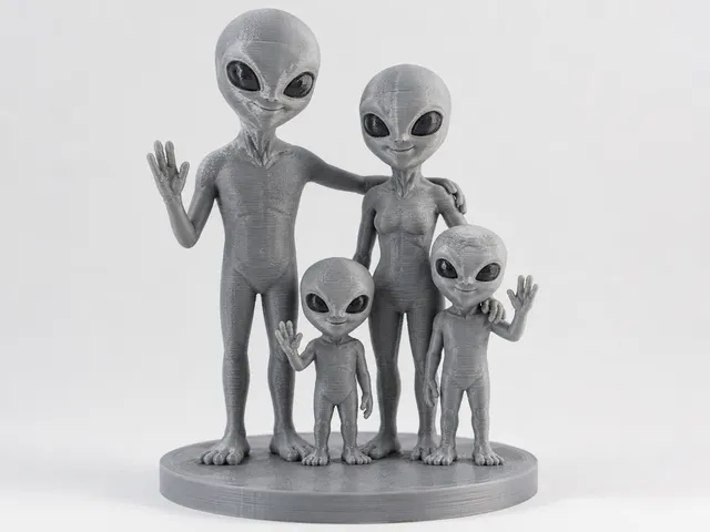 Alien Family