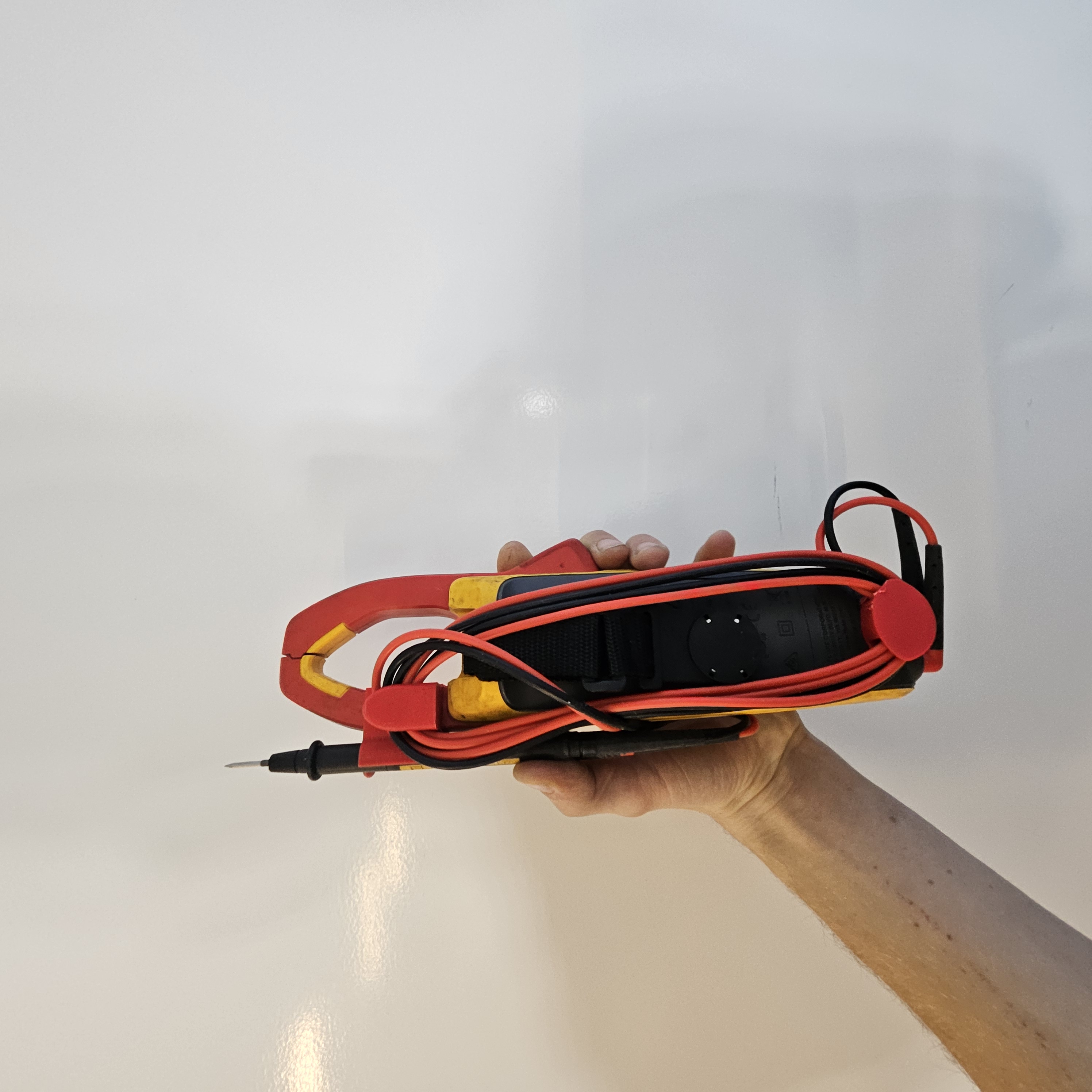 Fluke Clampmeter 378 cable managment and probe holder