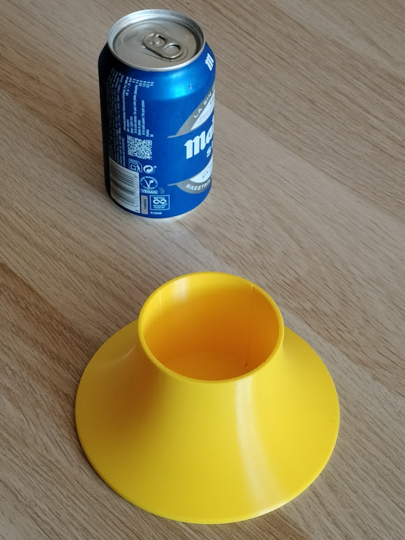 Posavasos involcable para latas