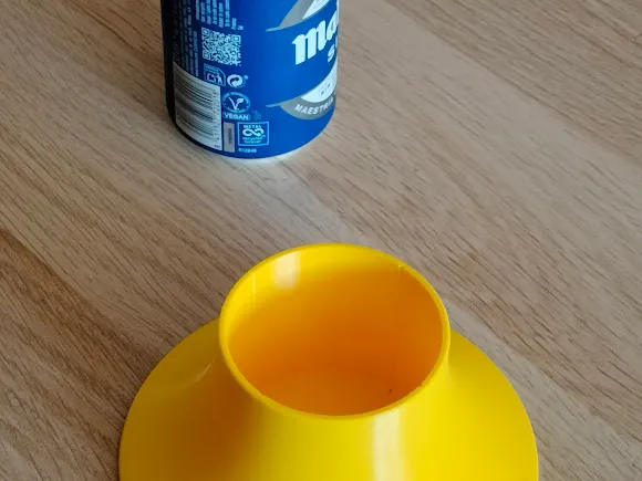 Posavasos involcable para latas