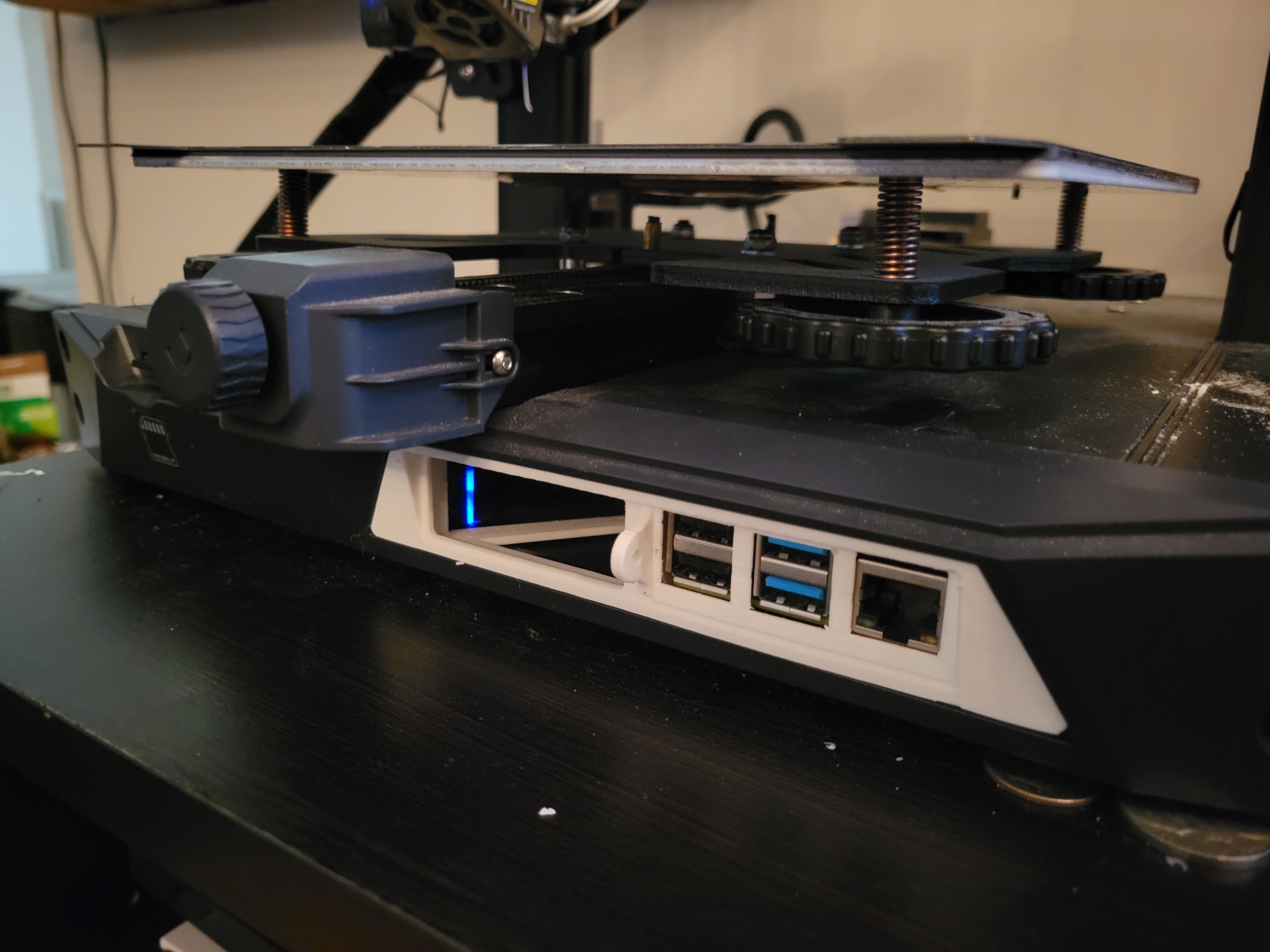 Minimal Raspberry Pi 4B Drawer Case for Ender 3 S1