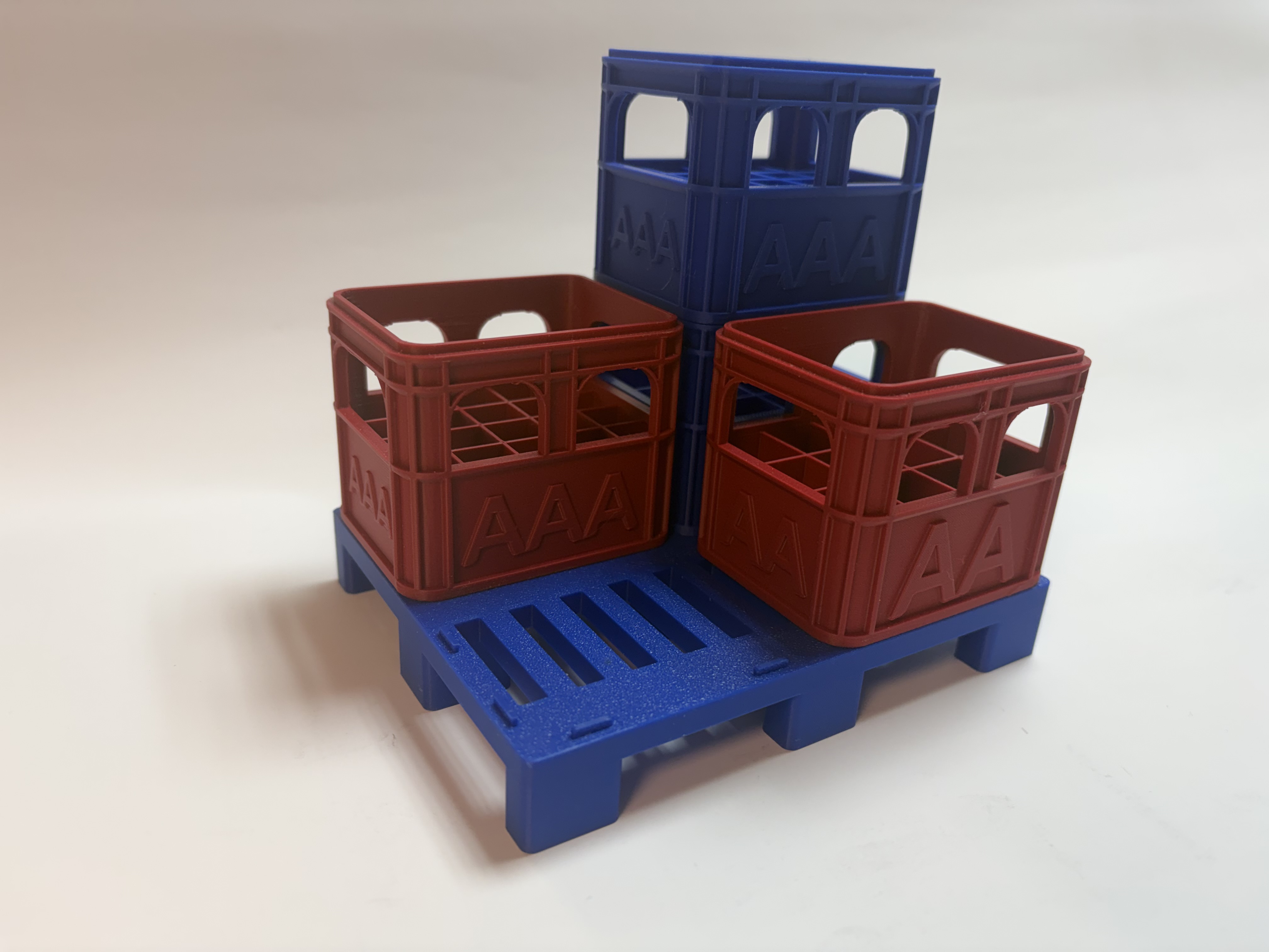 Pallet for Stackable Beer Crate Battery Storage
