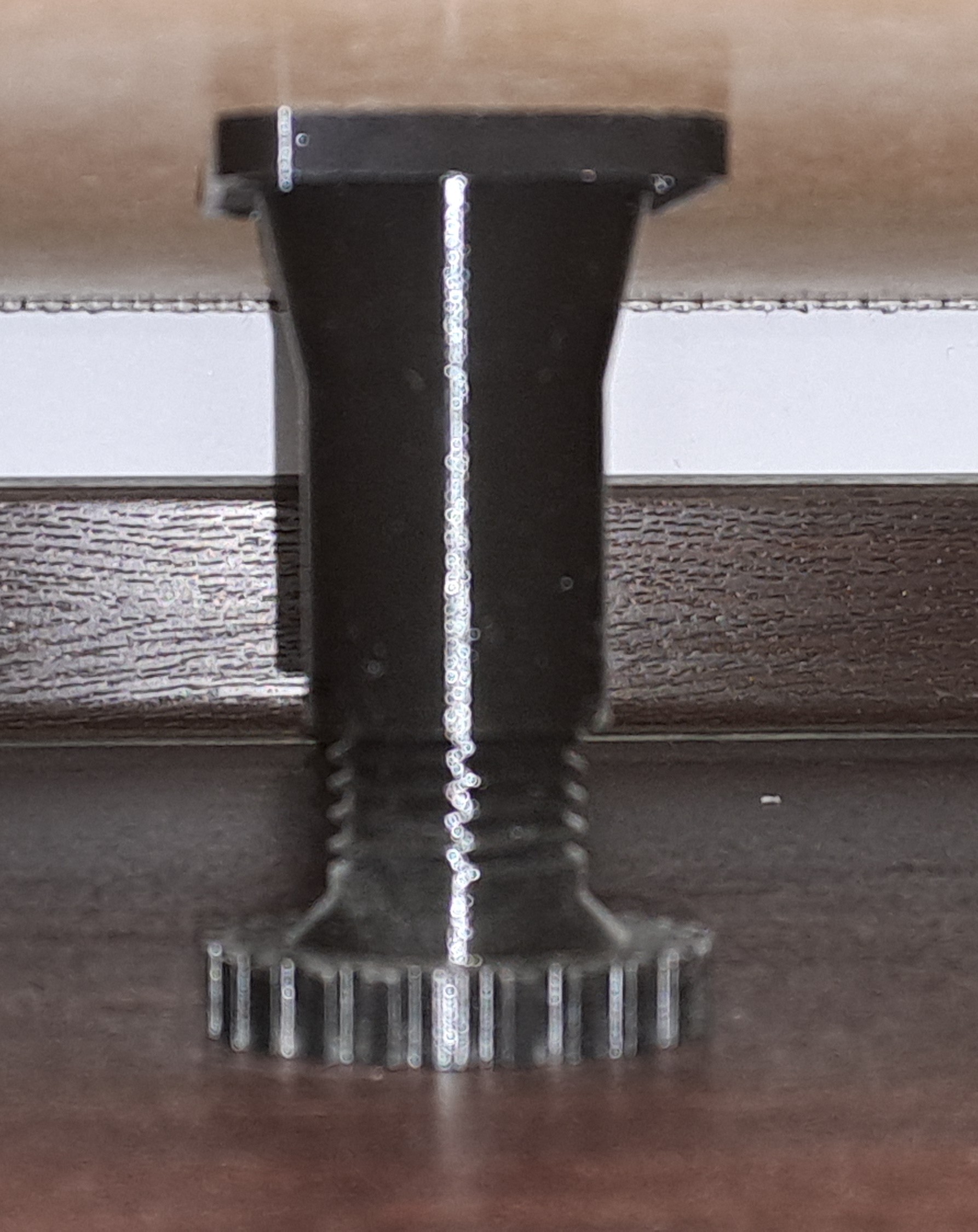 Adjustable Leg short