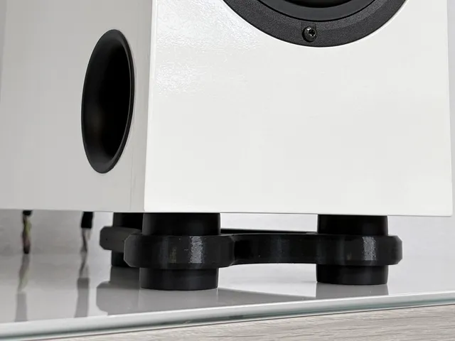 Speaker Stand with rubber feet
