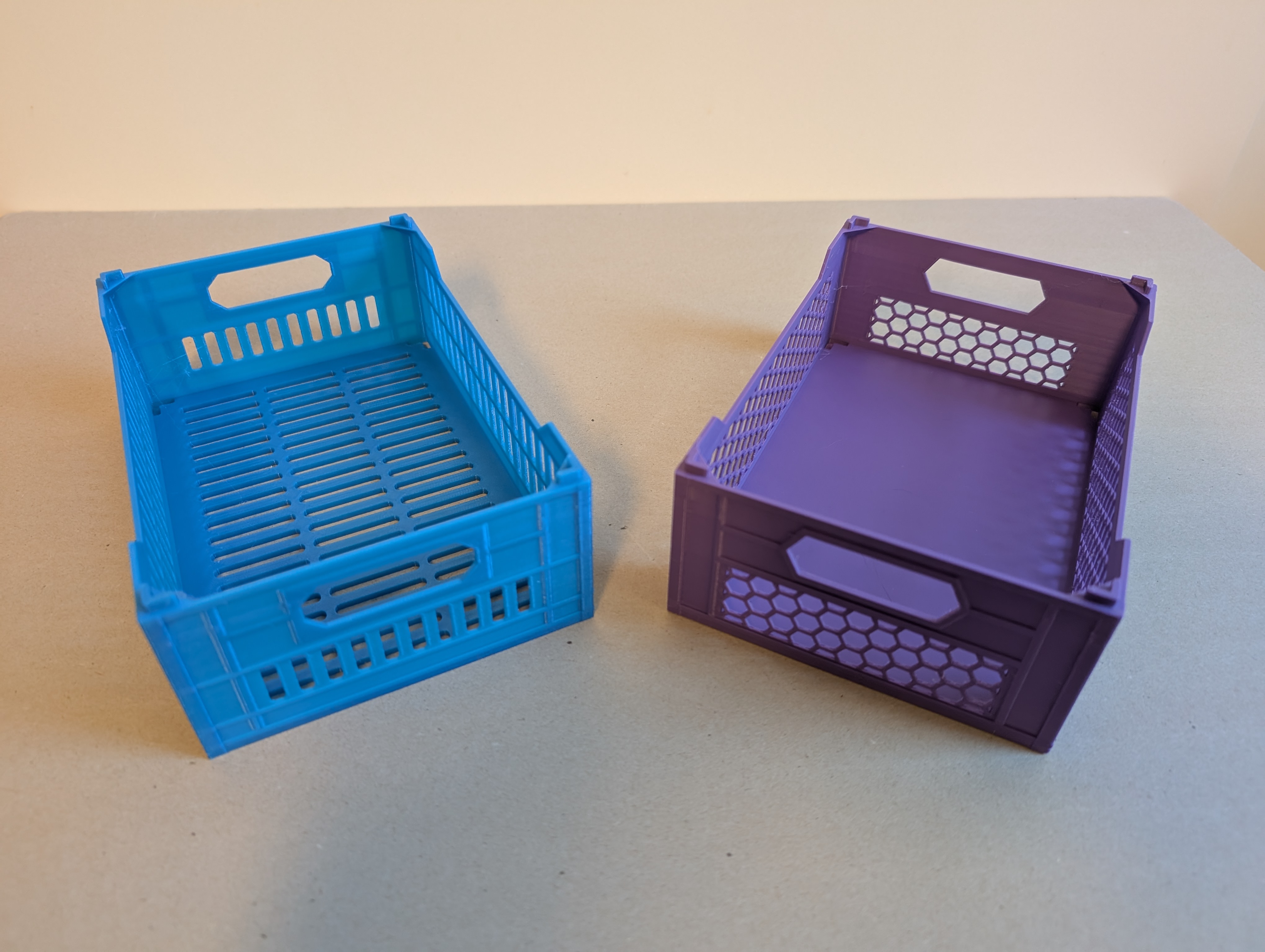 Miniatura 4 do modelo 3D Stackable Crate Plus (less material) | REMIX