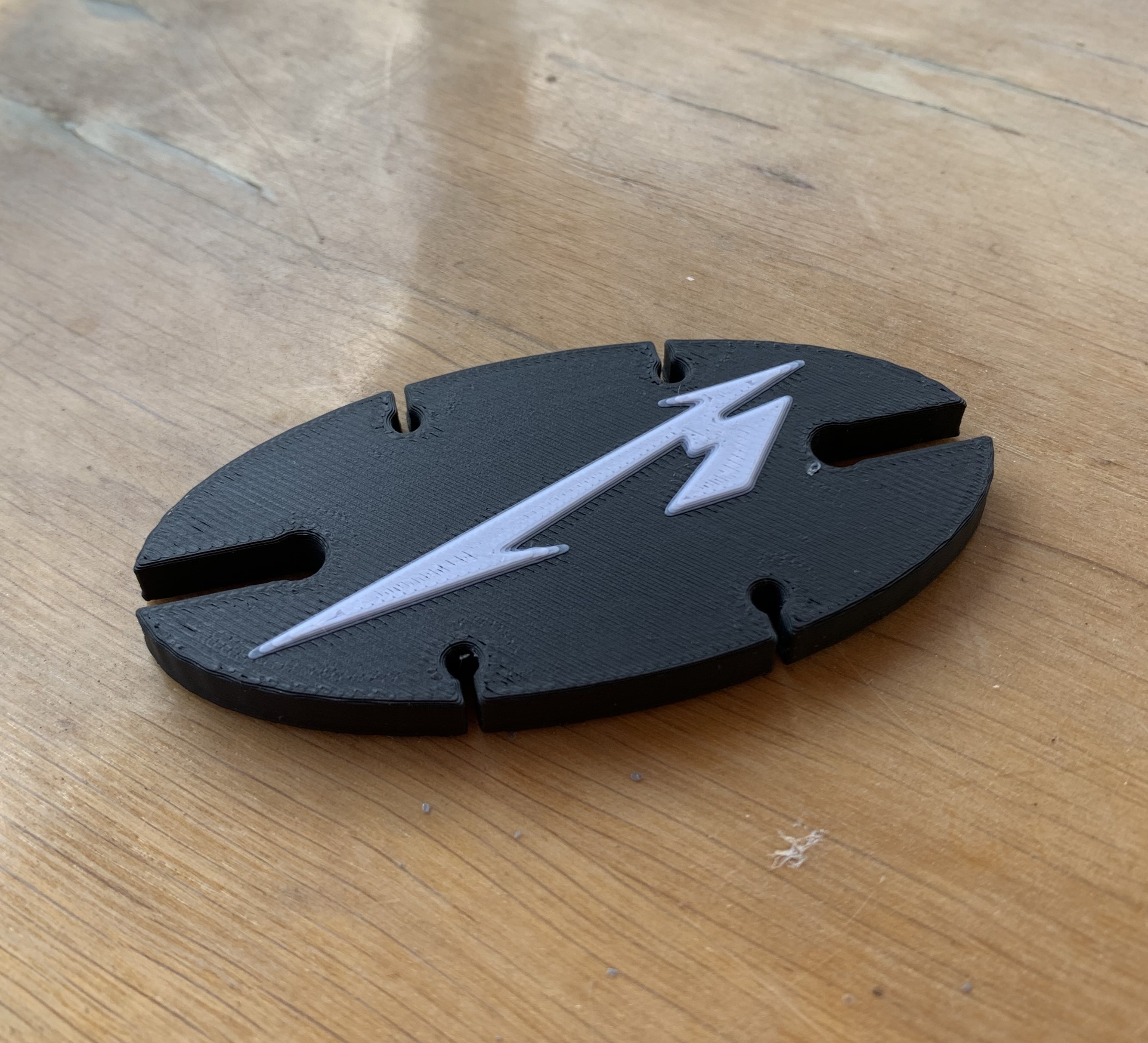 Wired Earbud Holder Metallica