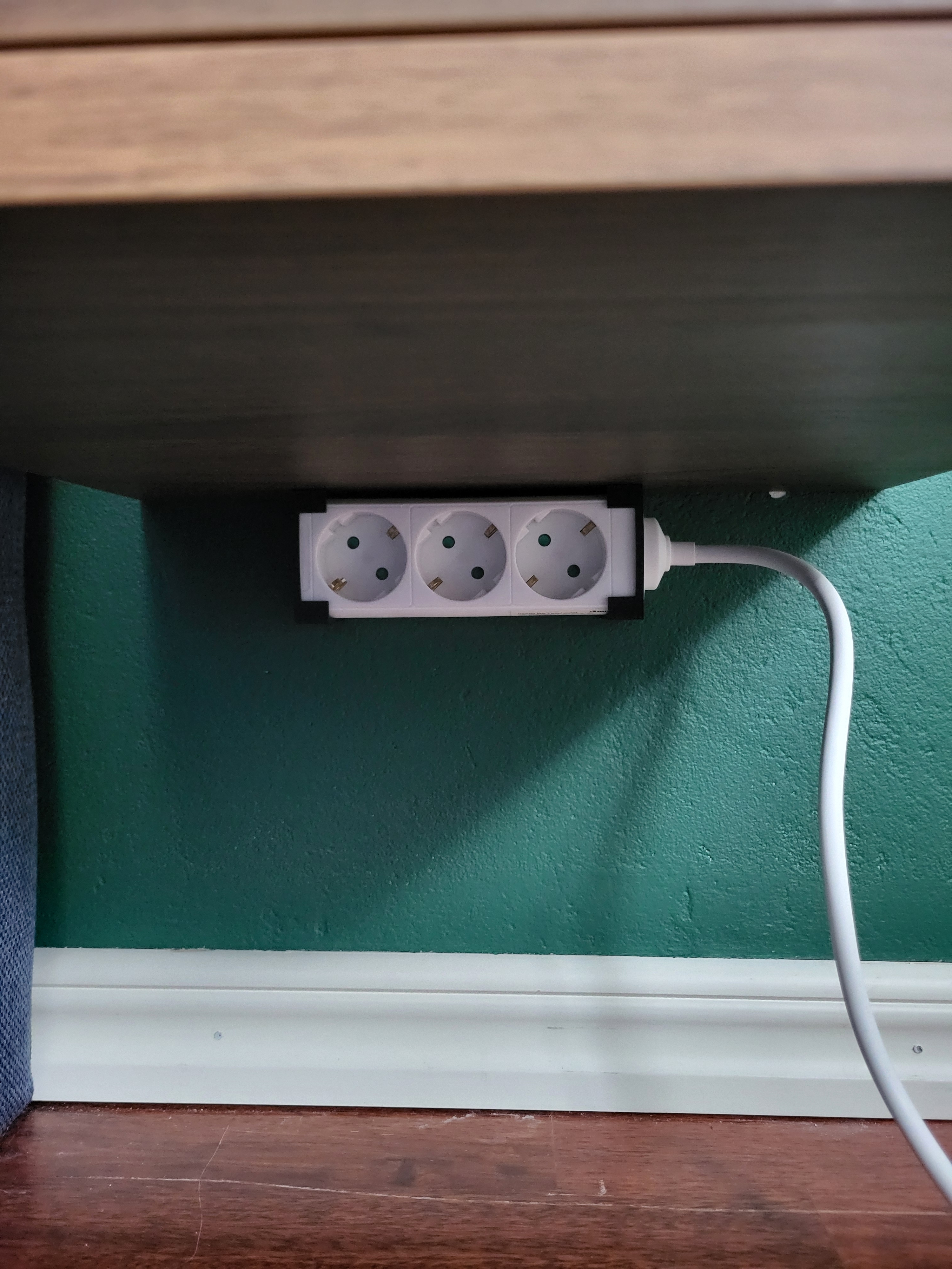 Ikea Eket power strip mount
