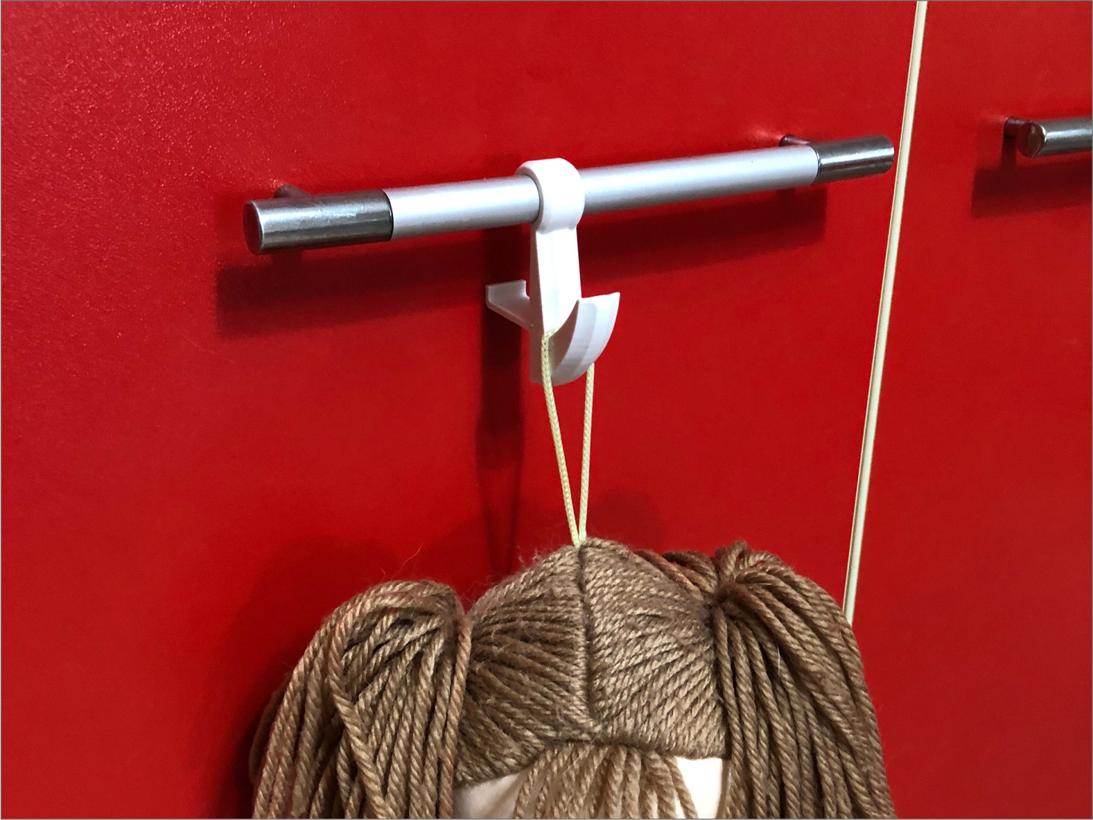 Kitchen Cabinet Door Hook — miniatura 4