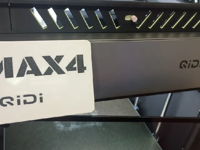 Qidi Max4 Screen Cover