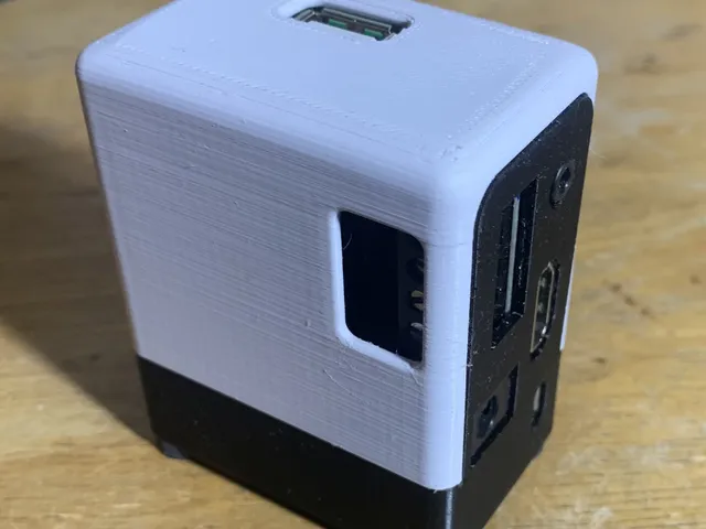 HifiBerry Amp 2 / RaspBerry Pi 3A compact upright amp V2