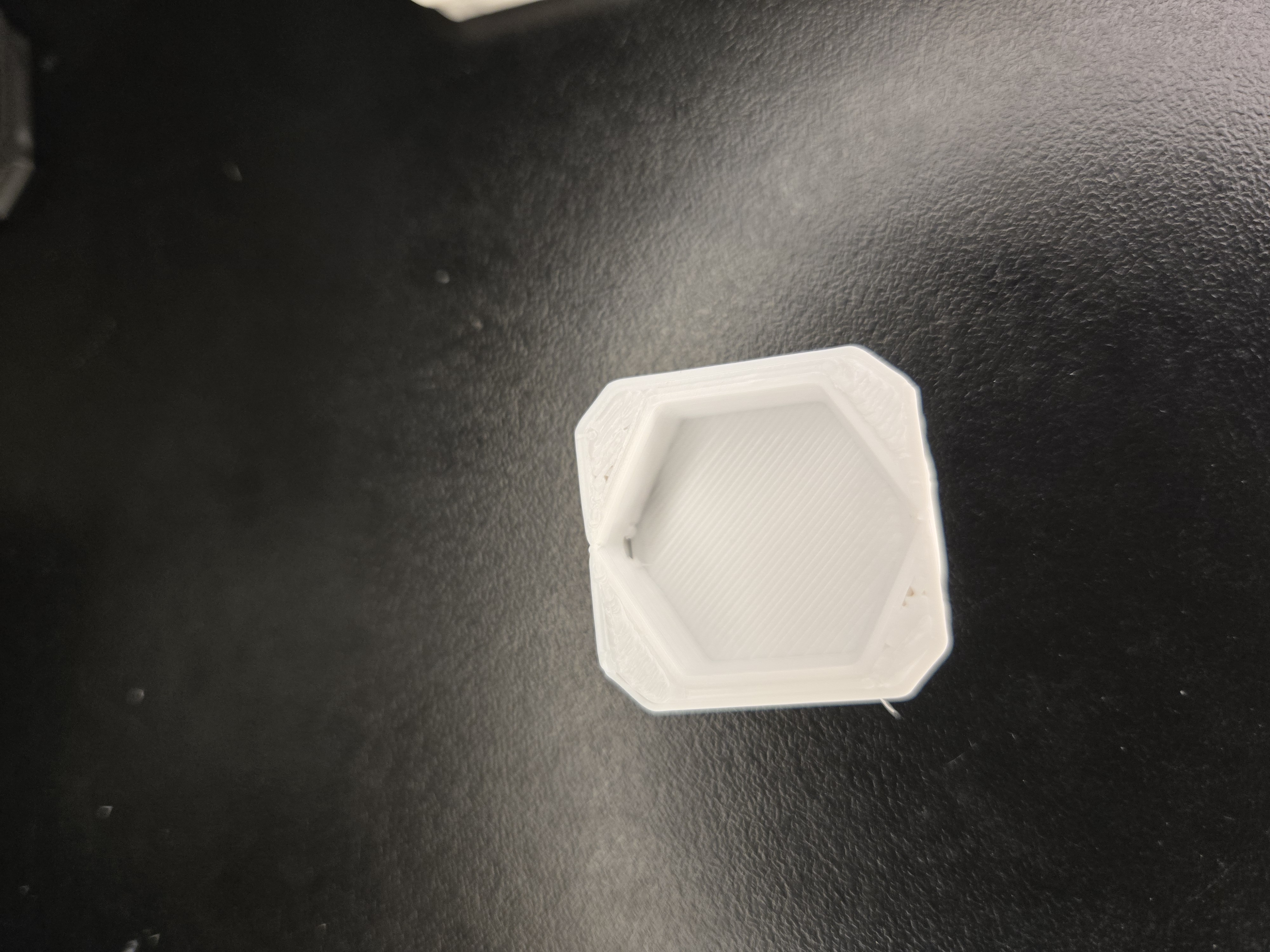Opengrid Lite Honeycomb storage wall adapter, Flush with adapter.