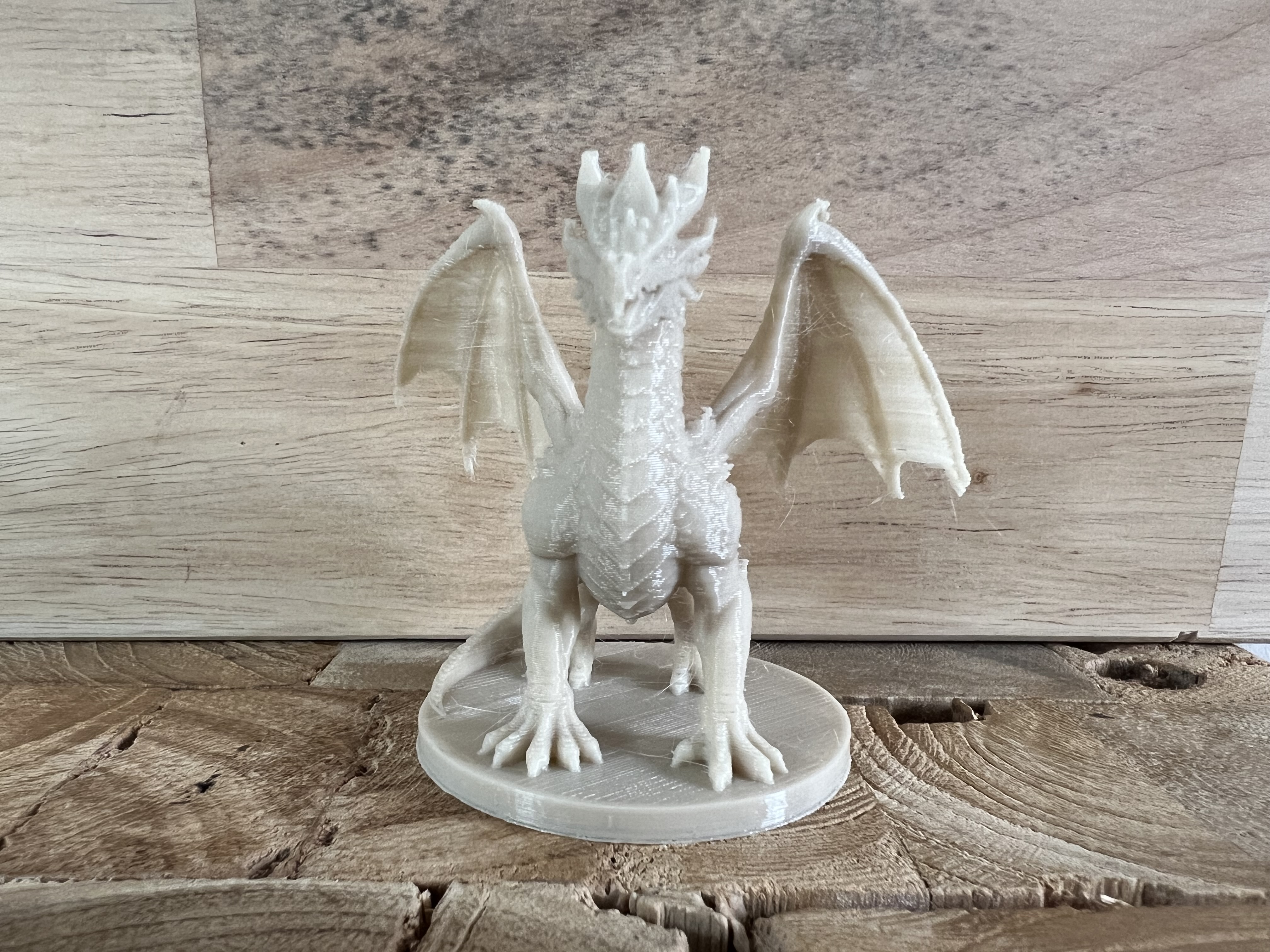 Miniatura 2 do modelo 3D Dragon Statue