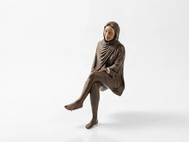 Hijab Lady Figurine Female Figure 3D Printable