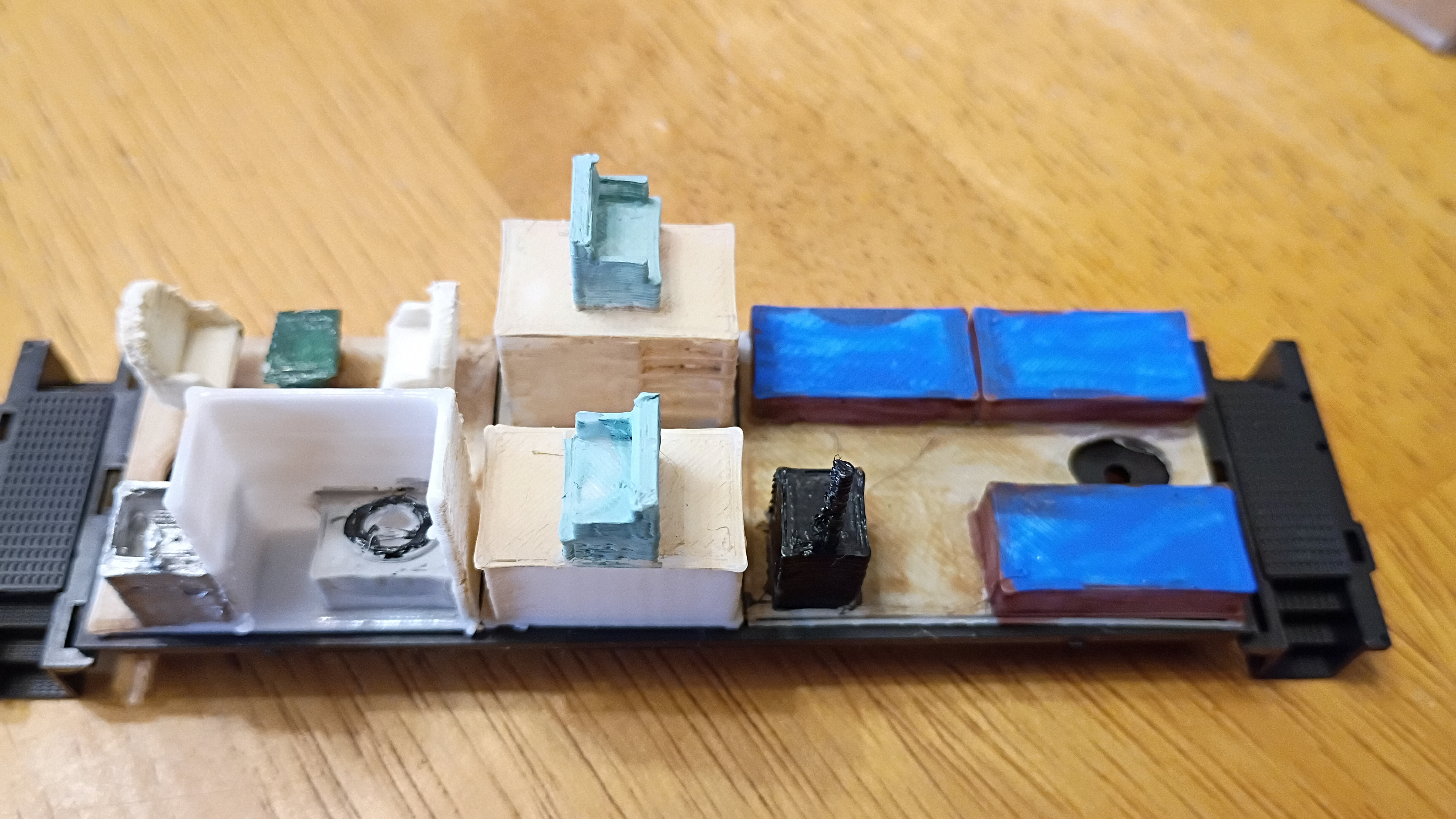 "Athearn" wide vision caboose complete interior (HO scale 1:87)[multi]