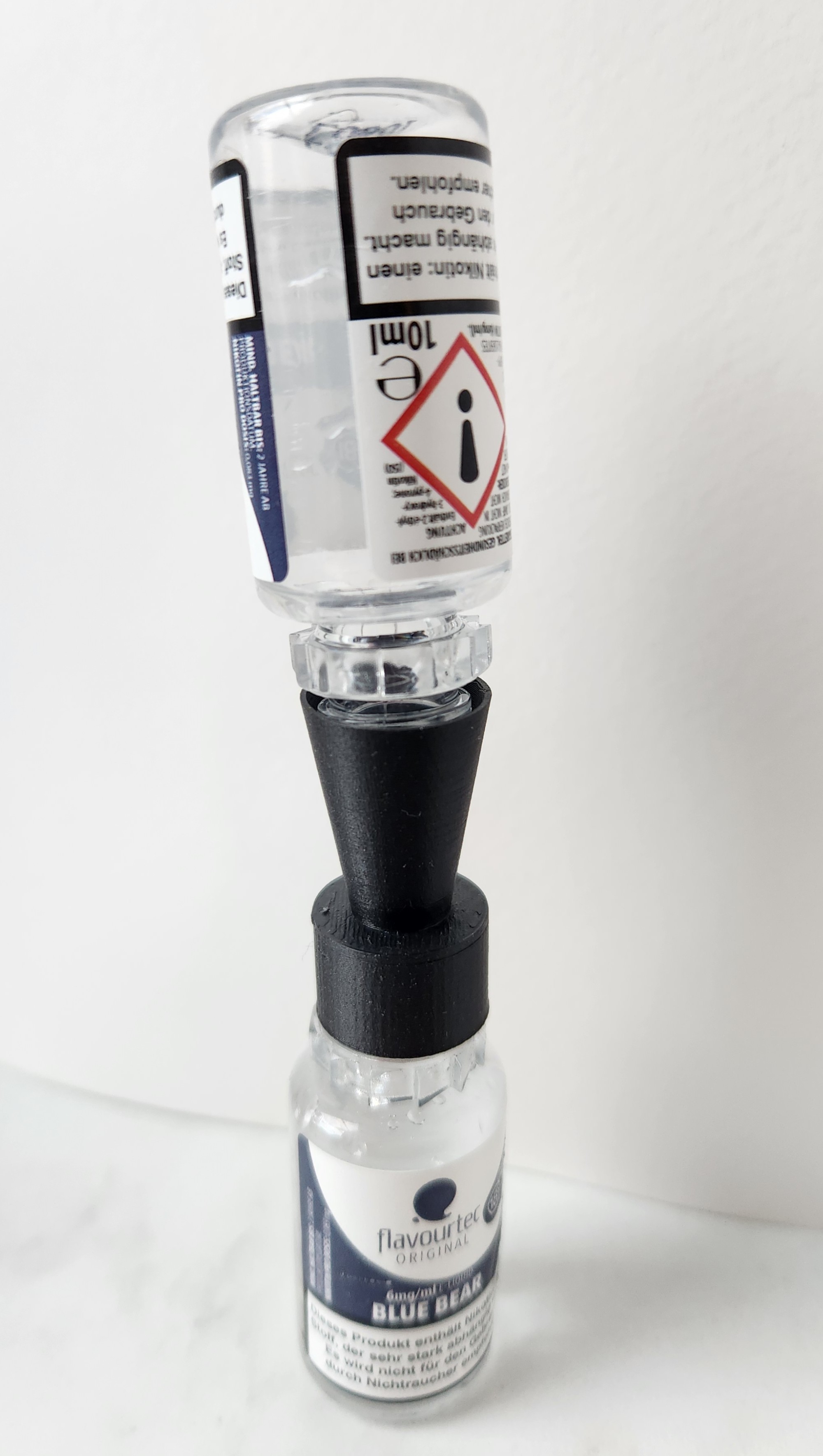 Funnel for combining last drops of vape liquid (10ml Flavourtec bottles)