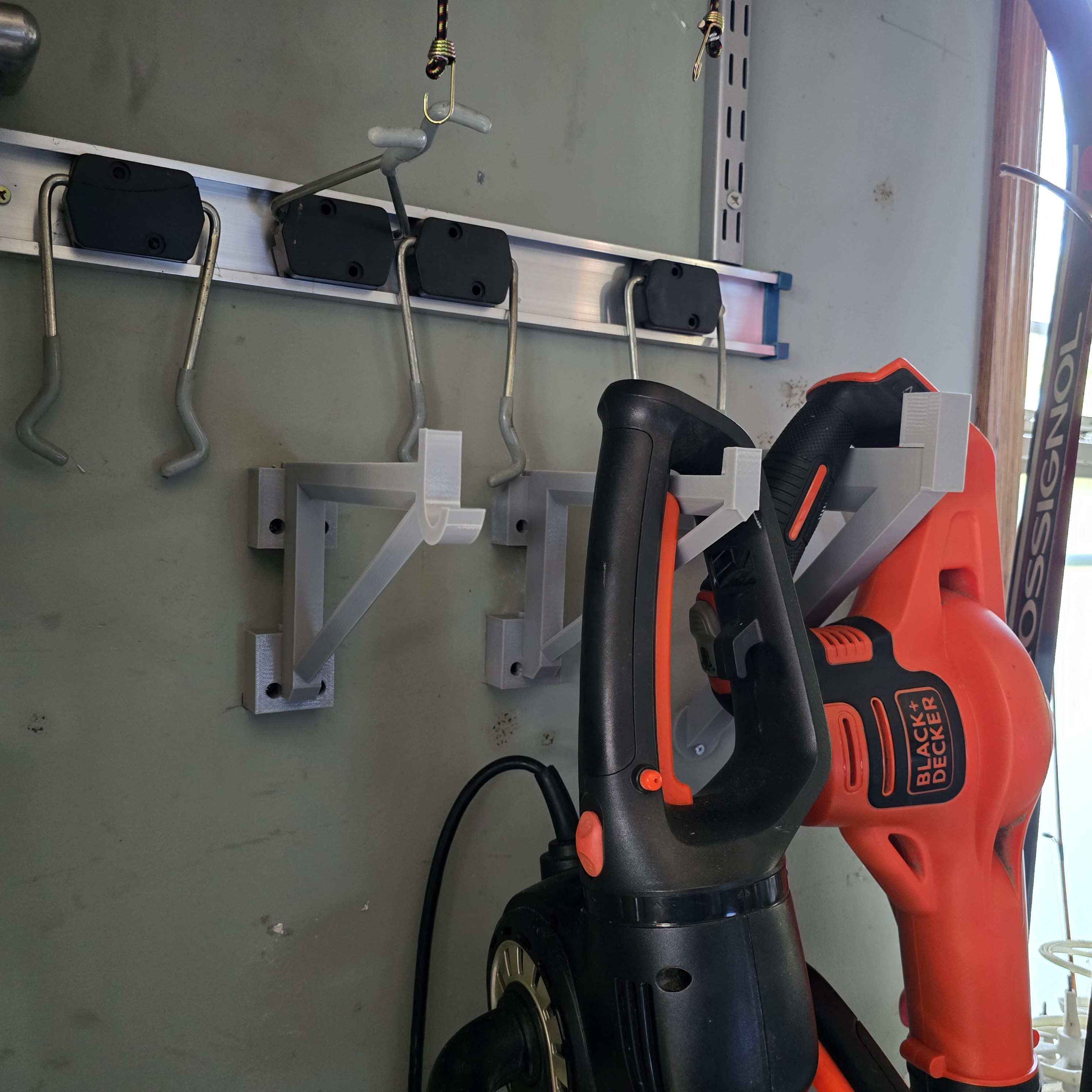Modular wall hook hanging system