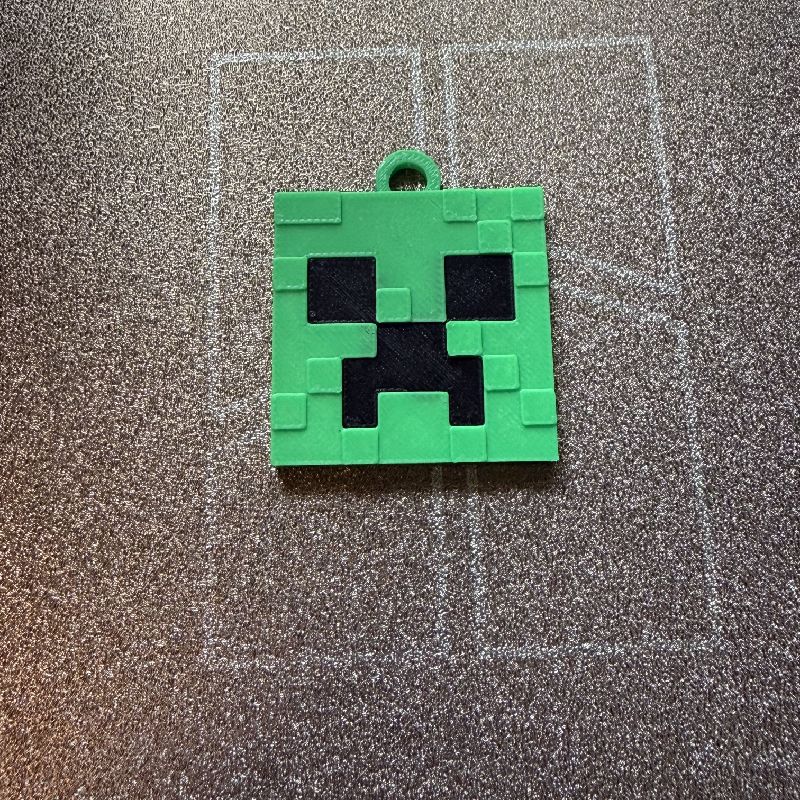 Minecraft-Inspired Creeper Keychain by LukesWorkshopBuilds | Download ...