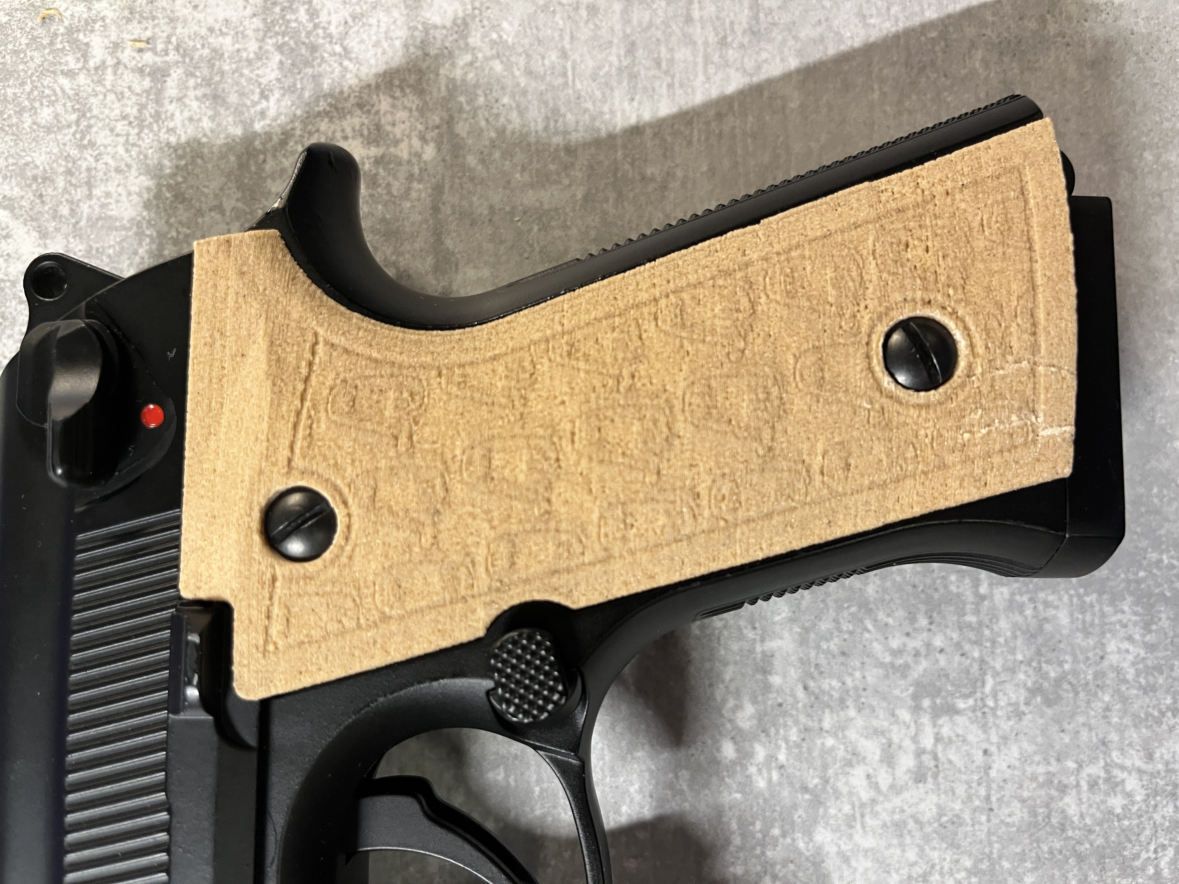 Cyma cm132 grip panels