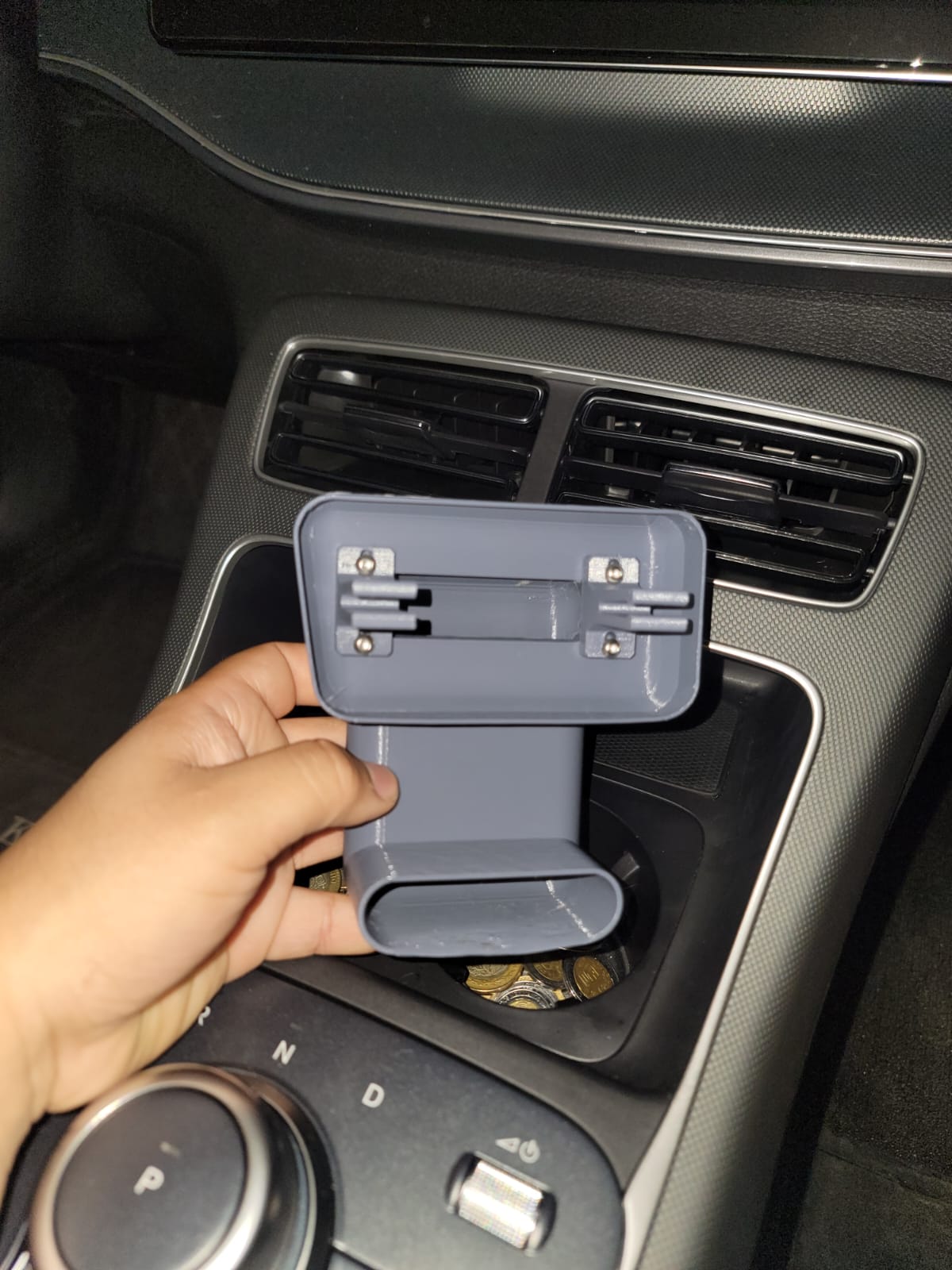 Cellphone cooler for car wireless charger BYD King
