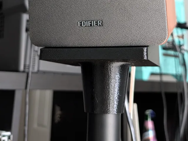 Monitor arm speaker stand