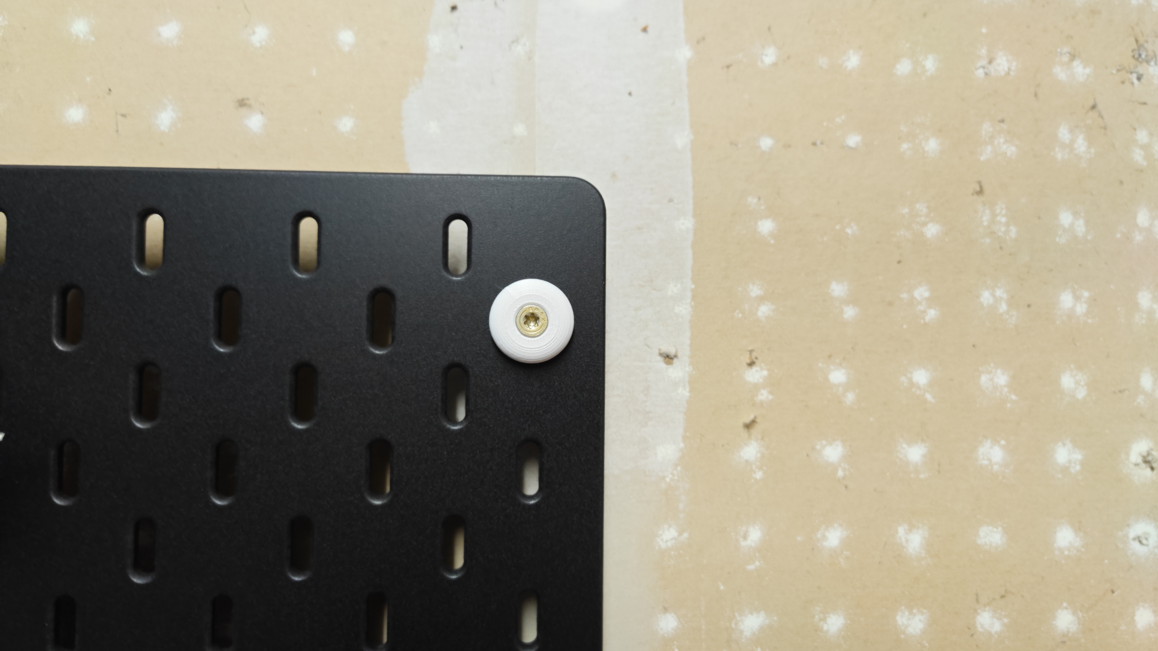 Better Skadis board mounting solution