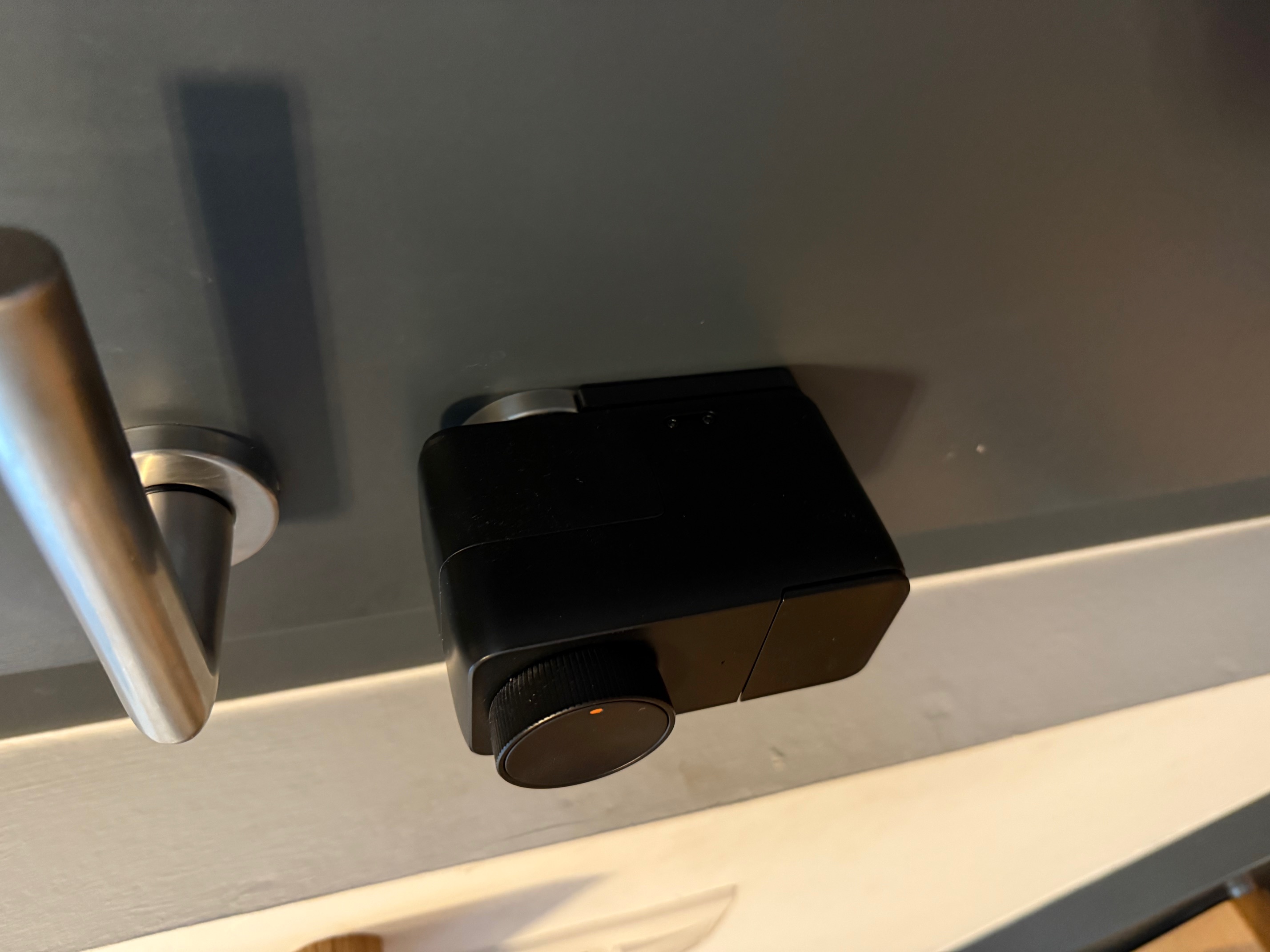 Adapter plate for Switchbot Smartlock pro // Adapterplatte für Switchbot Smartlock Pro