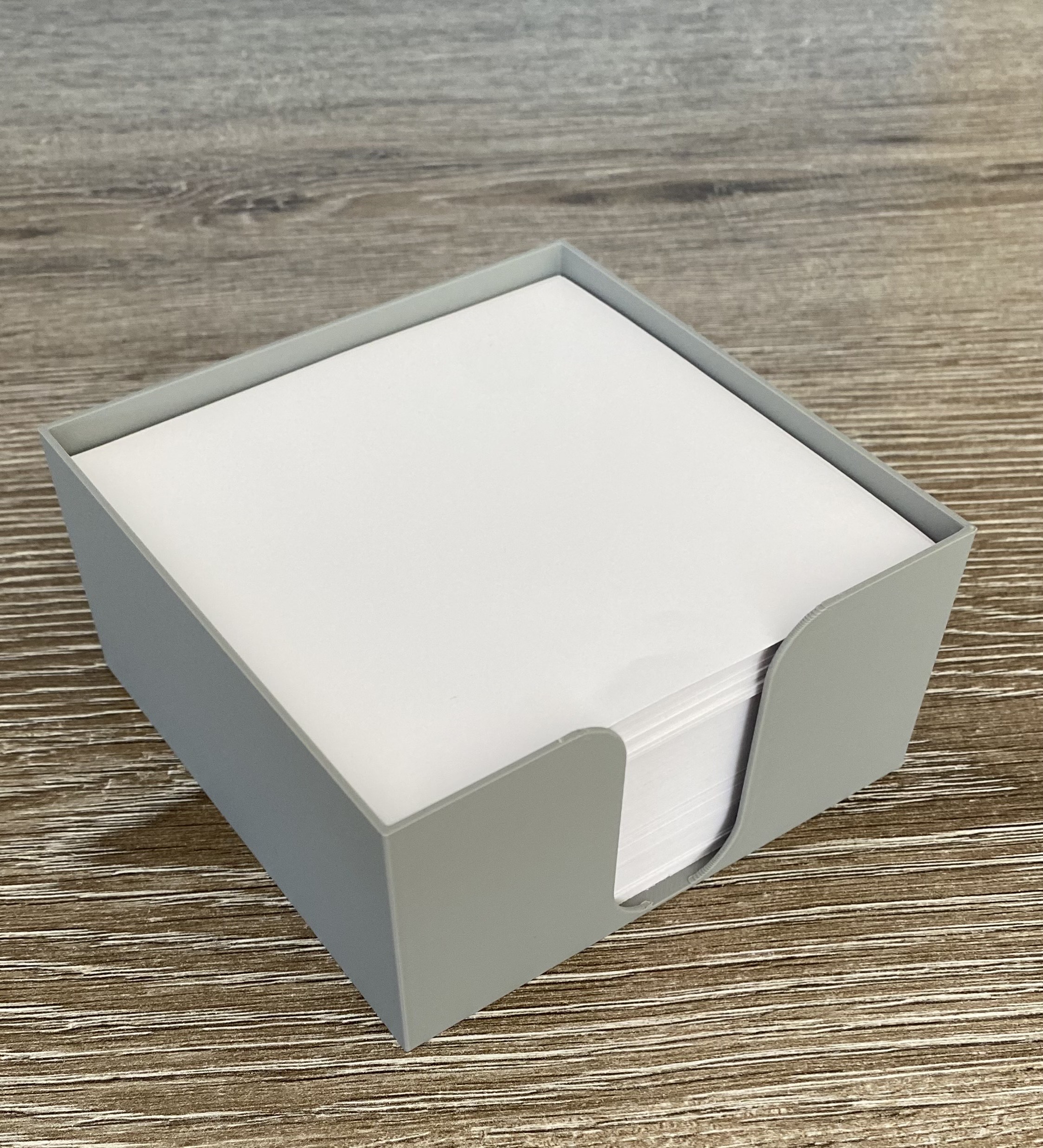 Miniatura 4 do modelo 3D Cute simple paper stack holder