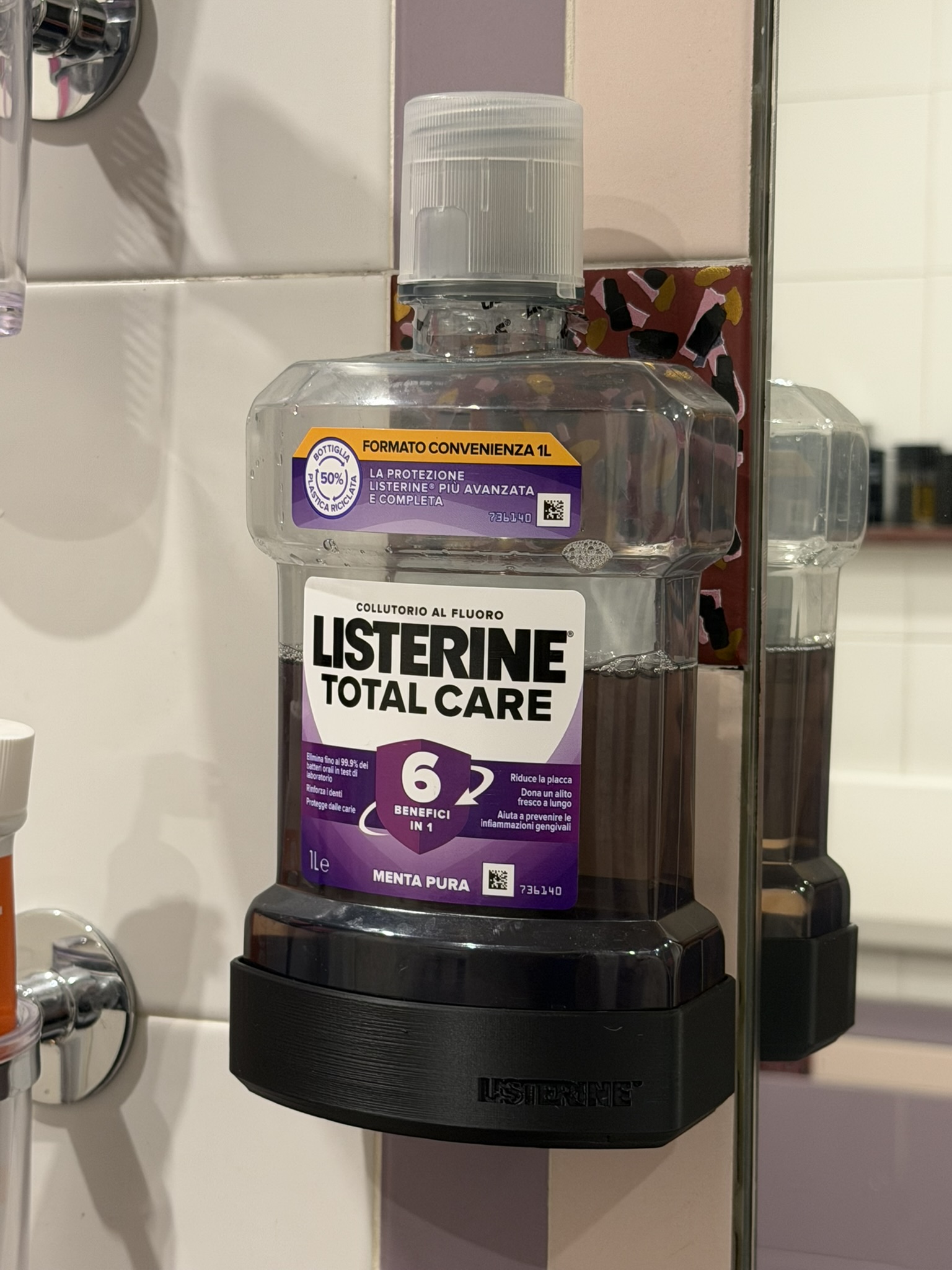 Listerine 1L Bottle Wall Holder / Tray (EU)