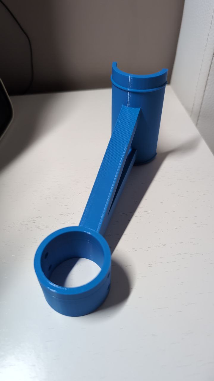 Stevenson monitor support