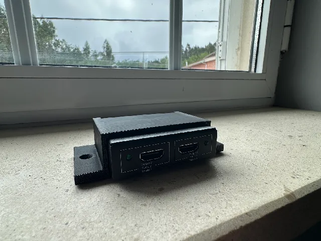 Amazon Basics HDMI Splitter Mouting Bracket