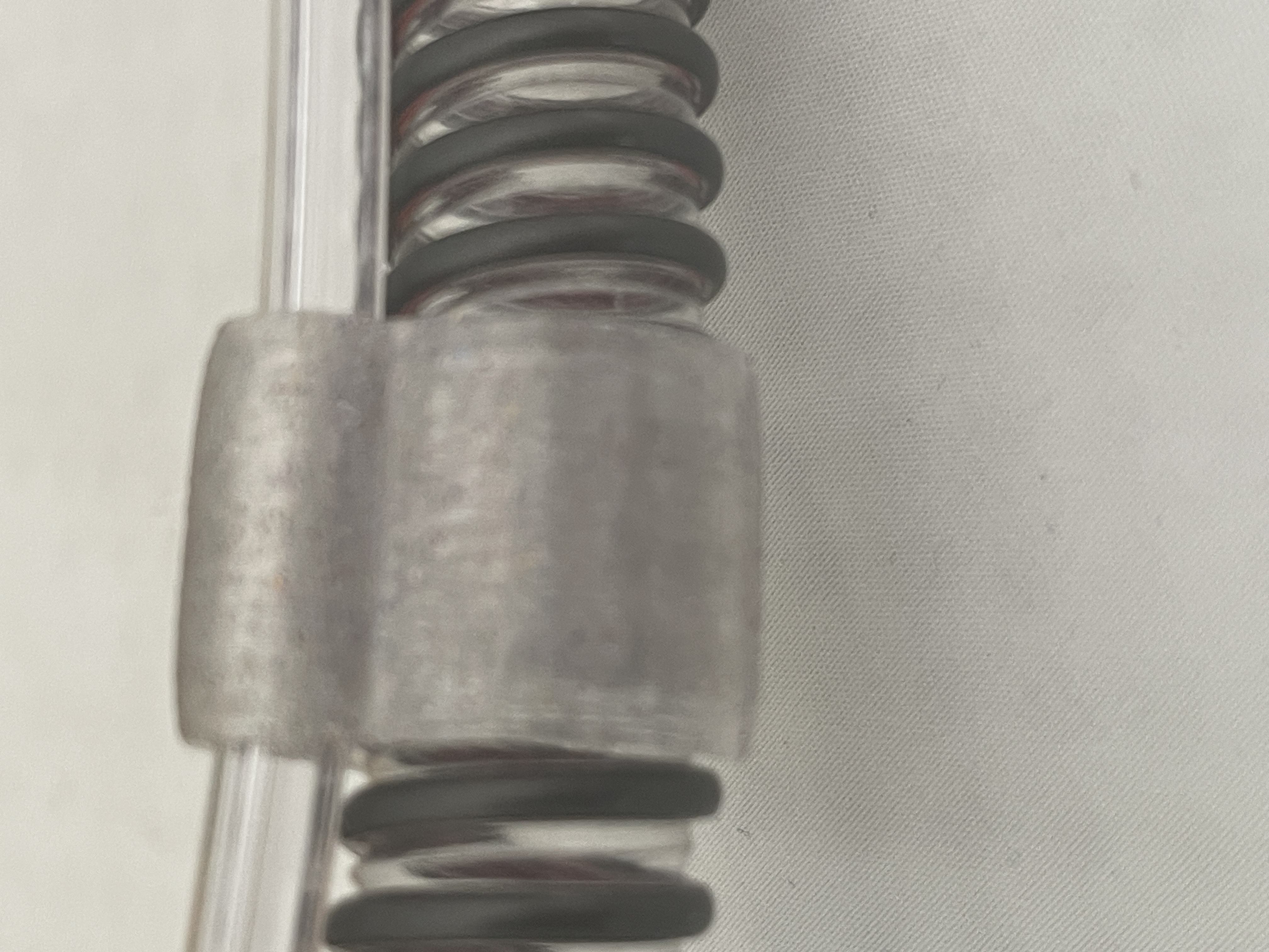 APAP bleed-in hose clip