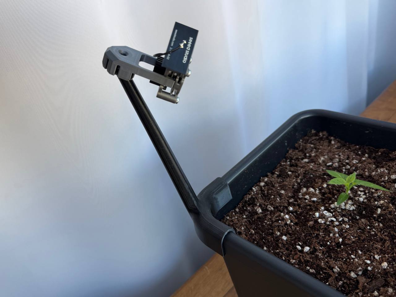 Autopot Corner Camera Mount with 16 mm Ball Joint
