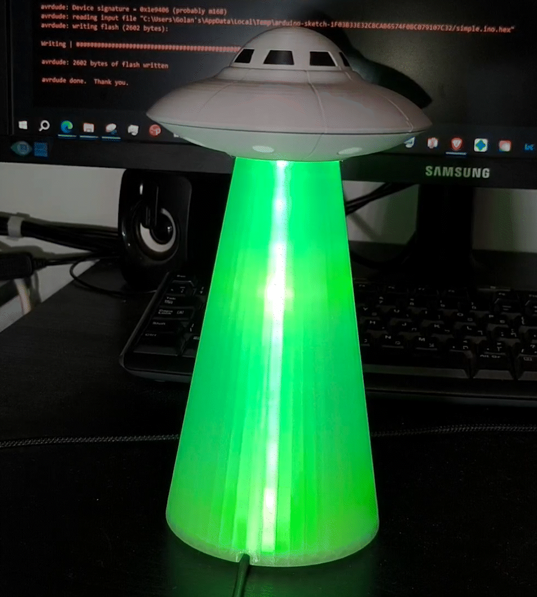 UFO lamp