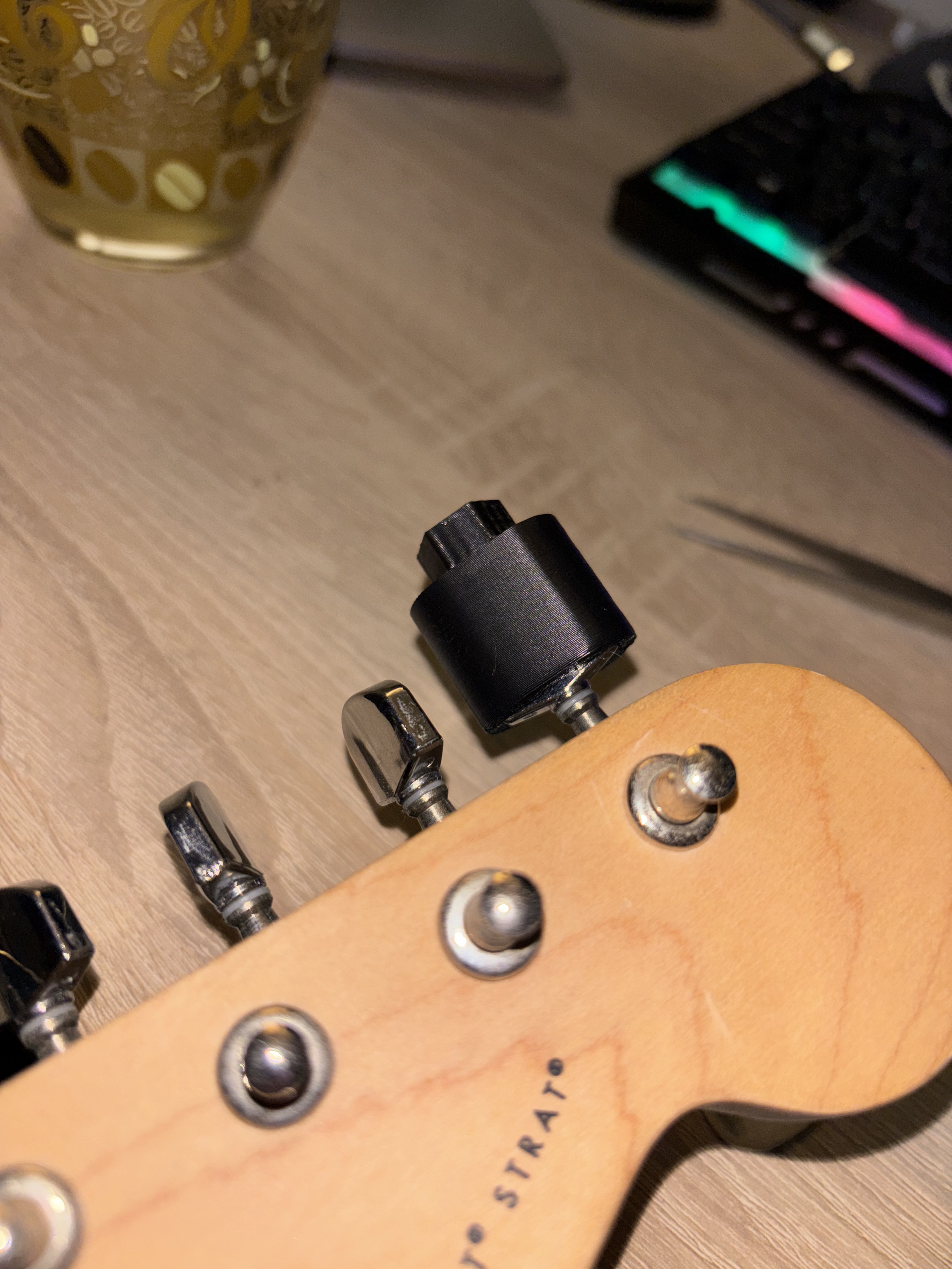 Guitar string puller