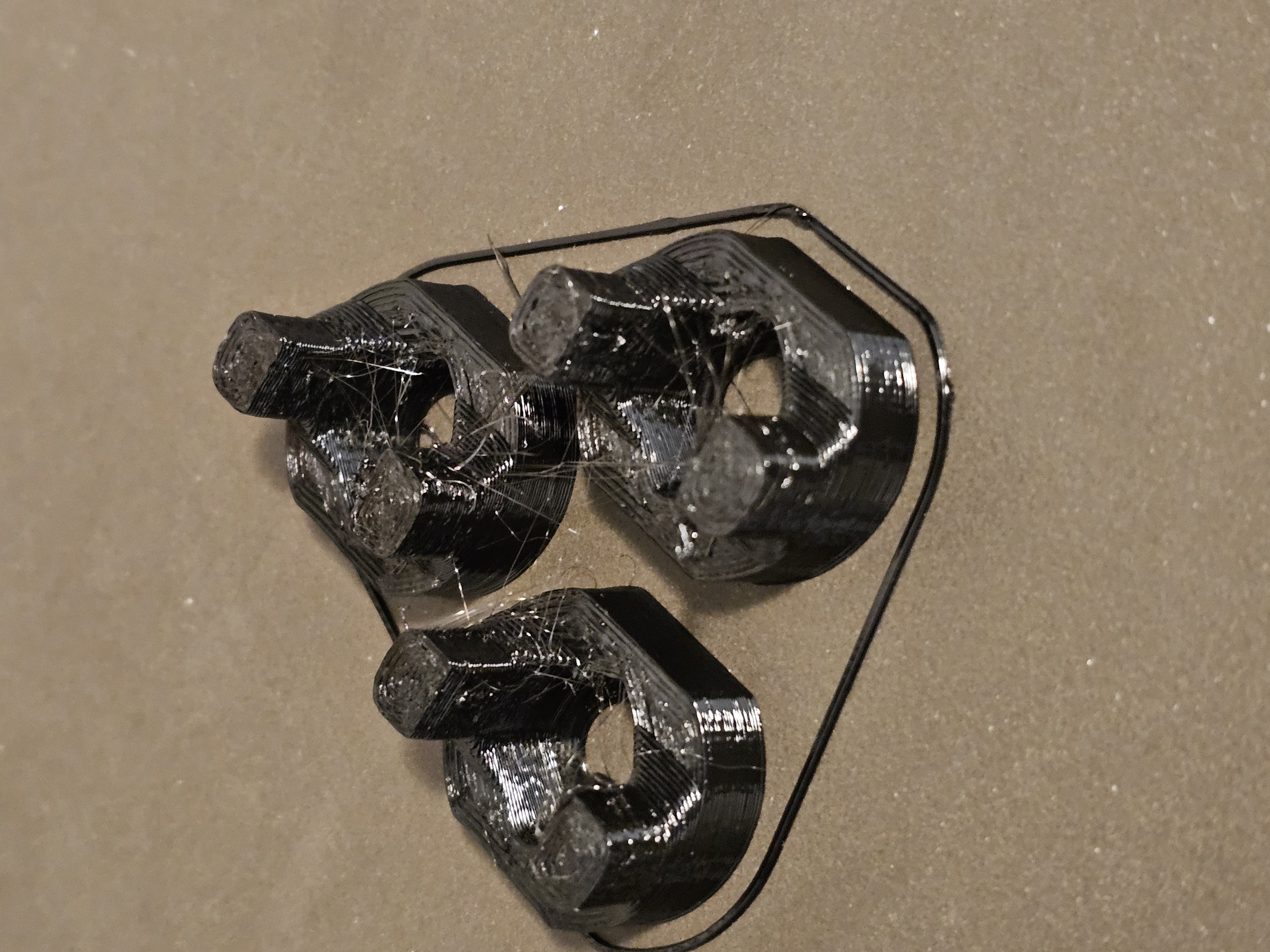 5/16" nut knob, 1" outer diameter. Compatible with a 22mm or adjustable wrench.