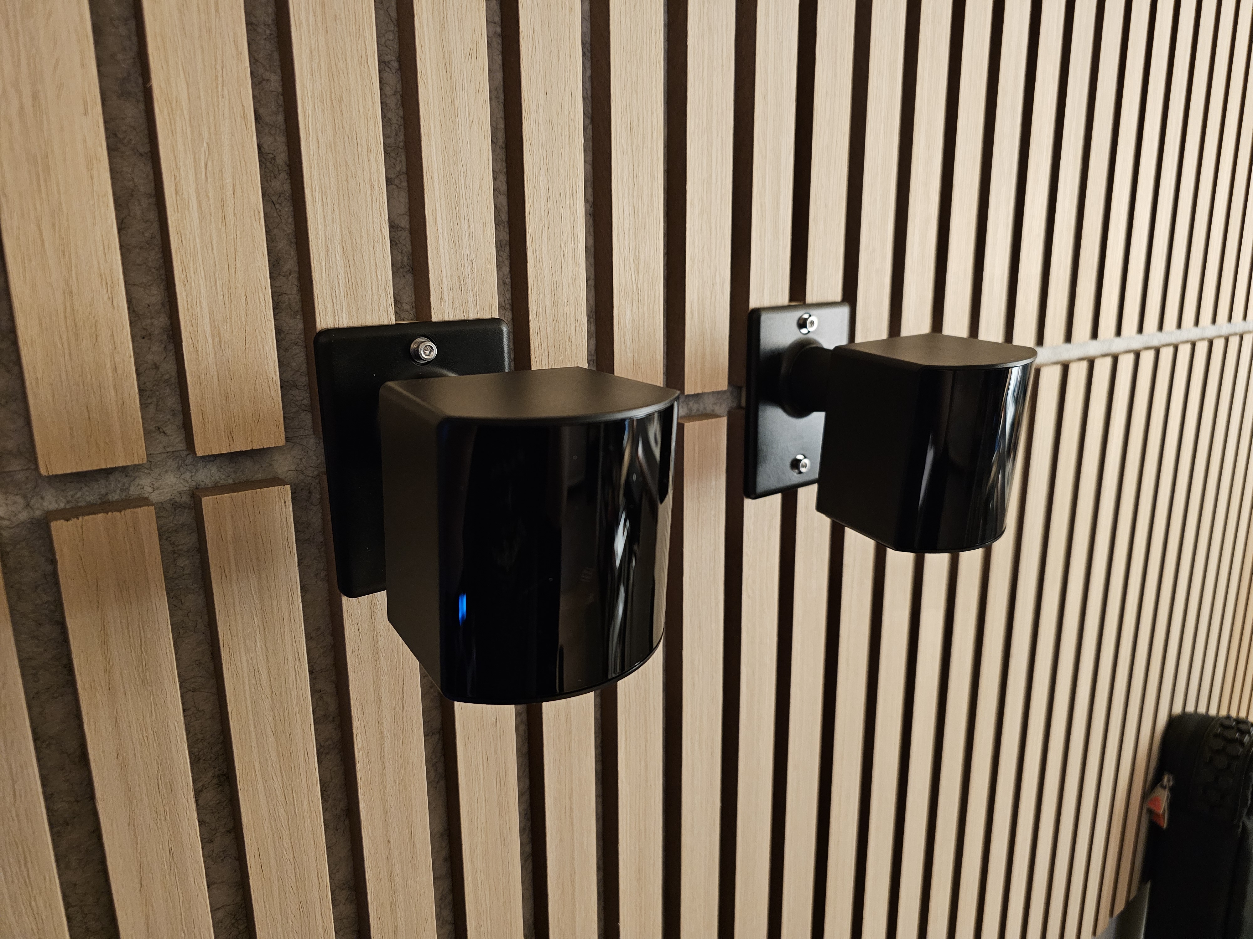 Artika Sonolok Fastener-Free Valve Index Base Station Mount