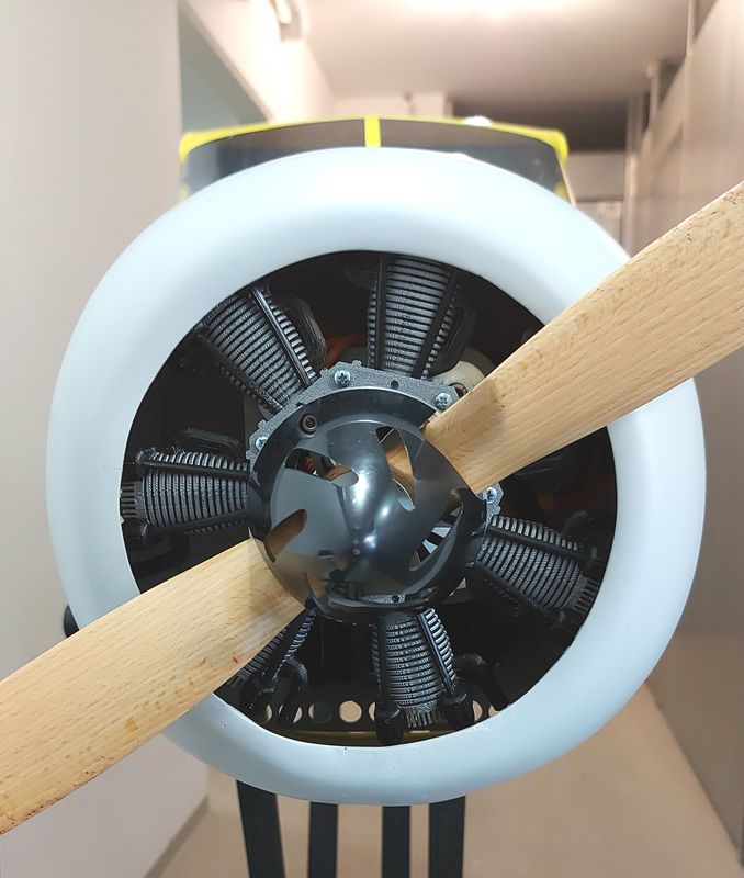 7 Cylinder Radial Engine Dummy — miniatura 2
