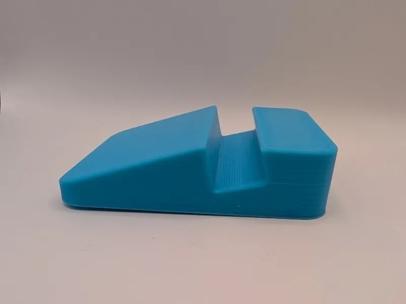 Minimalist Phone Stand 3D model