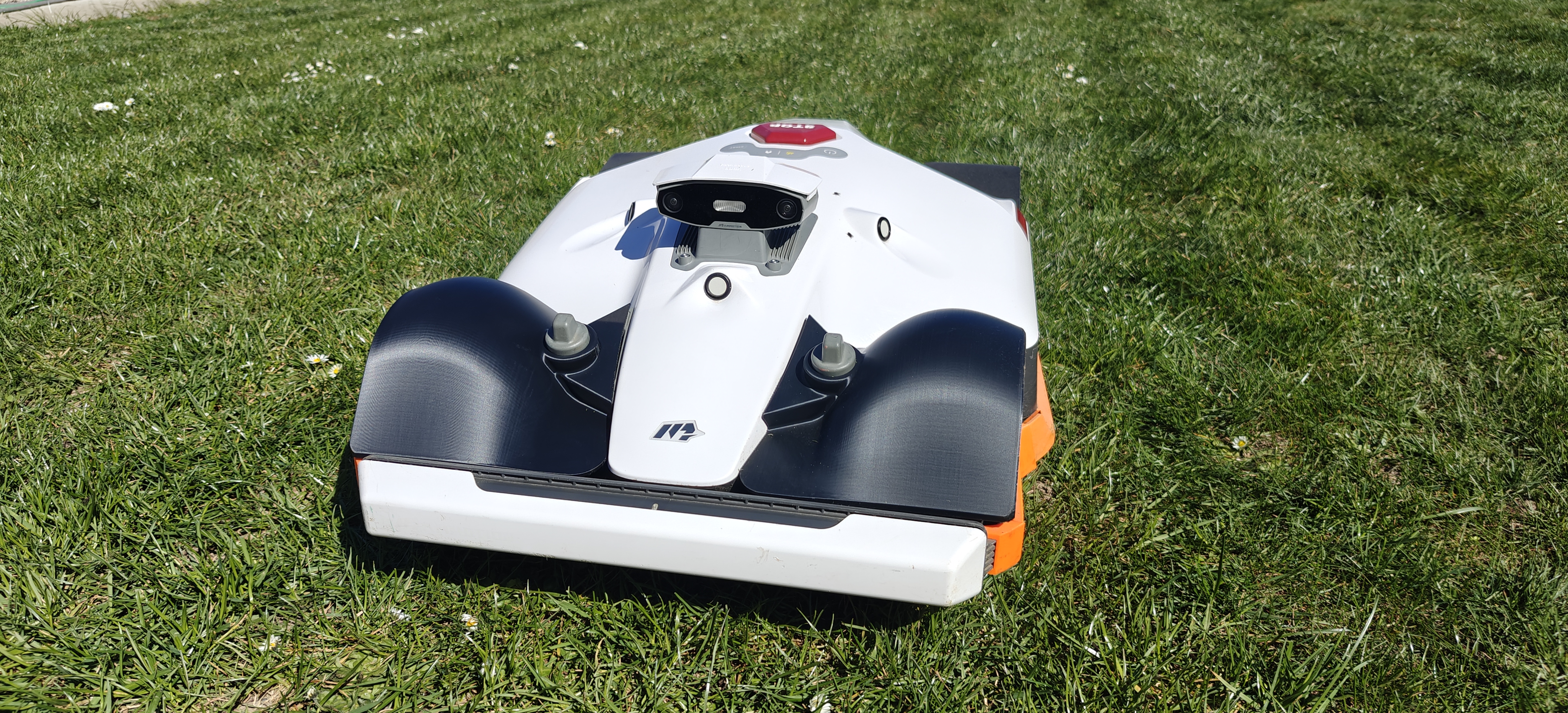 Mammotion Luba 2 X Schutzbleche vorn 3D model