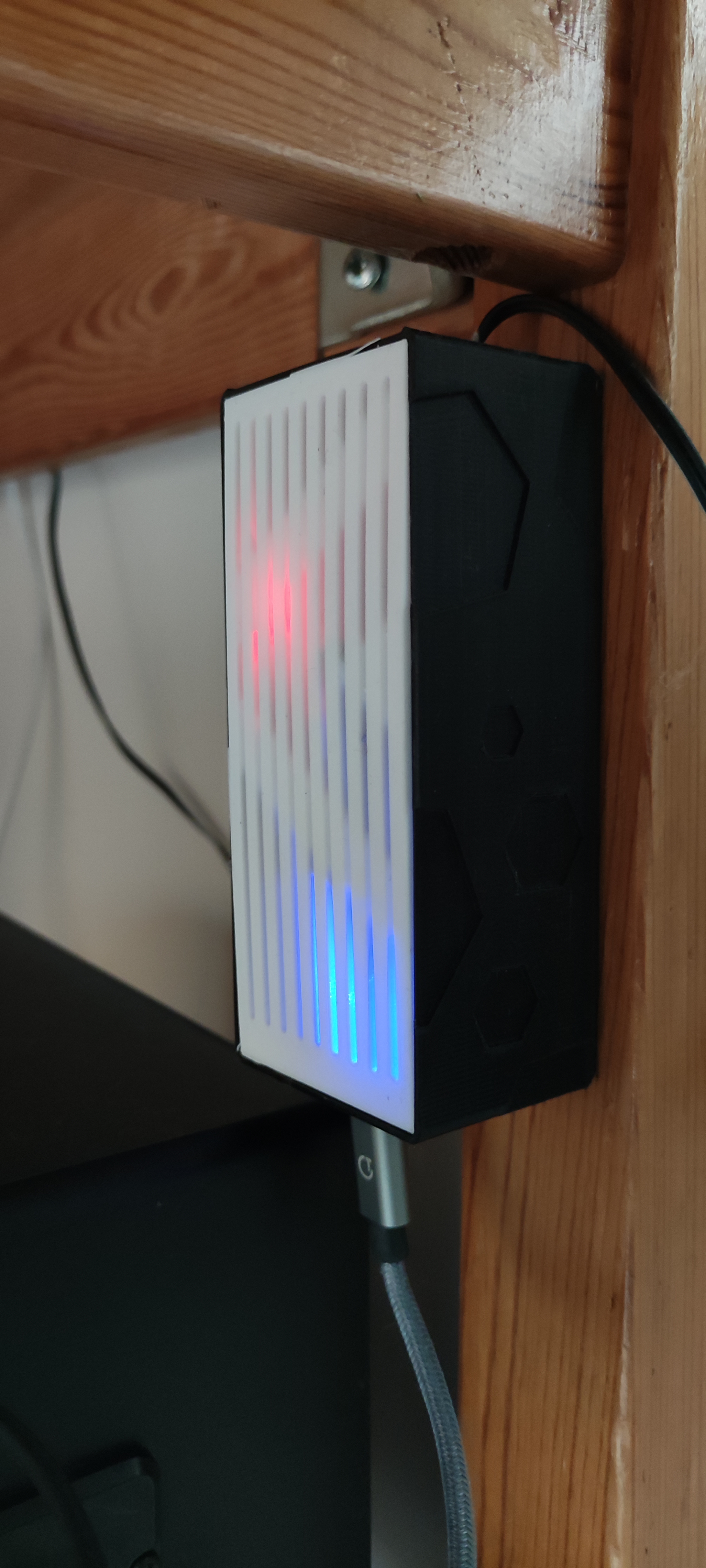 Small DC USB UPS for routers and similar